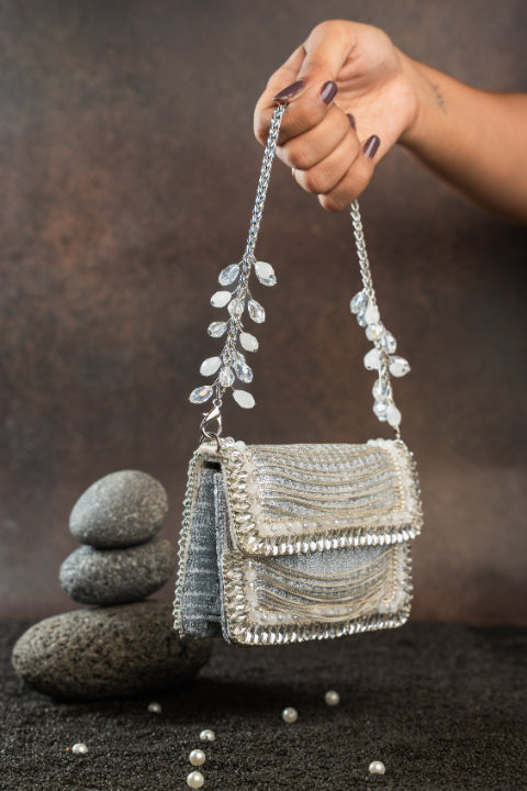 Hinted slate silver