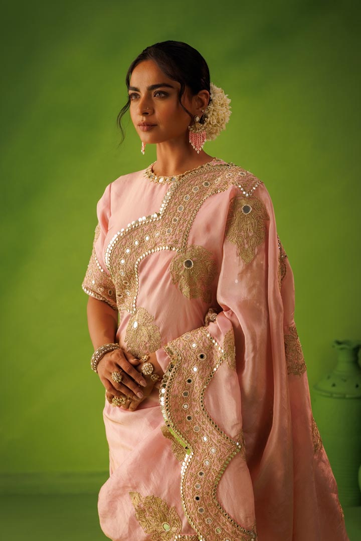 Pink scallop tissue saree