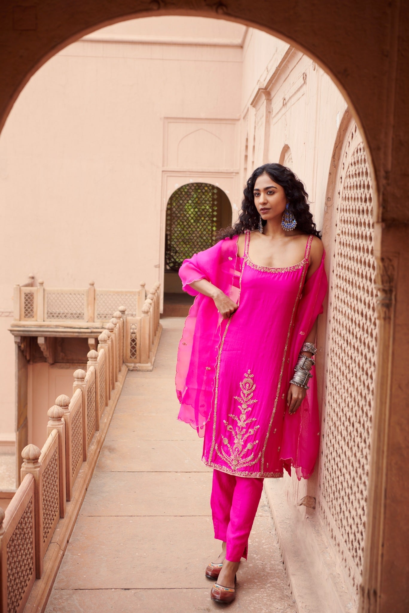 sleeveless chandbali suit