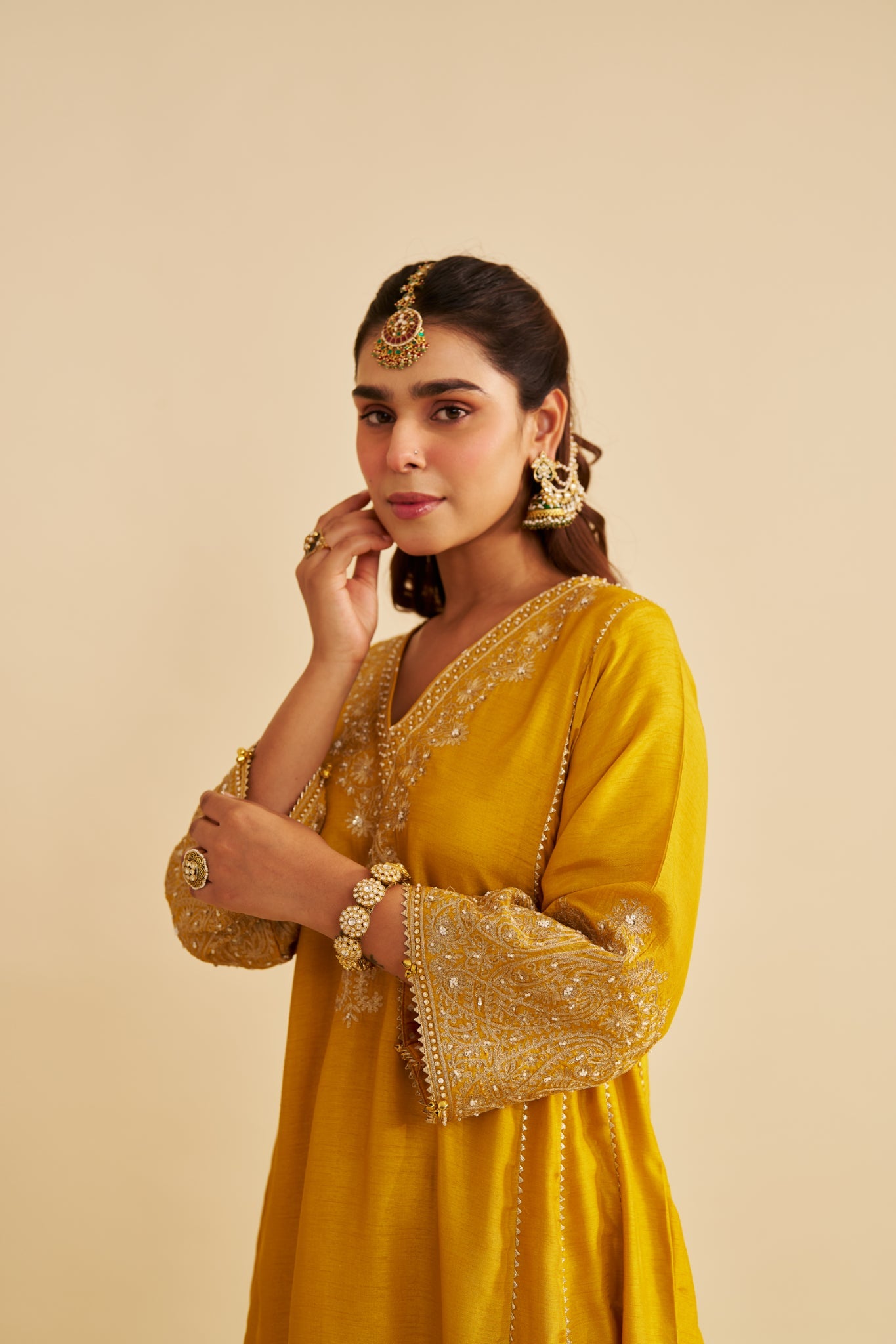 NIYAH - SHORT CHAUGA WITH SALWAR