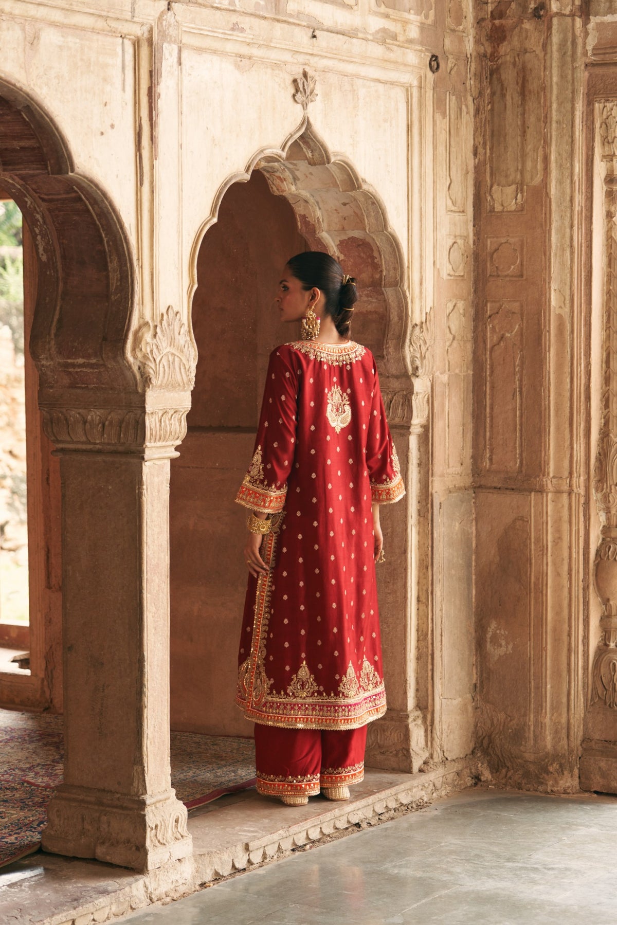 Deep Red Embroidered Kurta Set with Silk Organza Dupatta