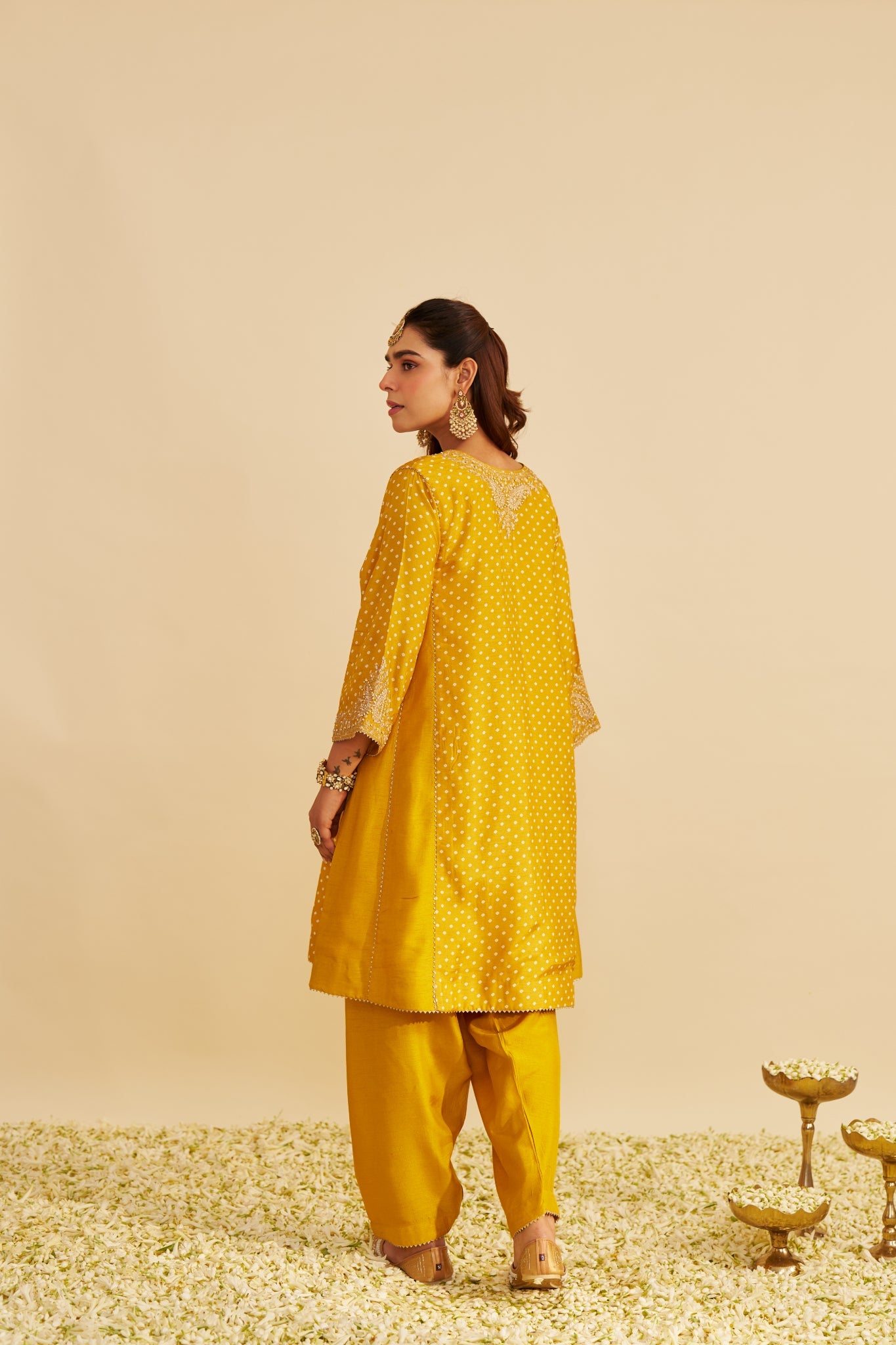 KAYRA - SHORT GATHERED CHAUGA WITH SALWAR