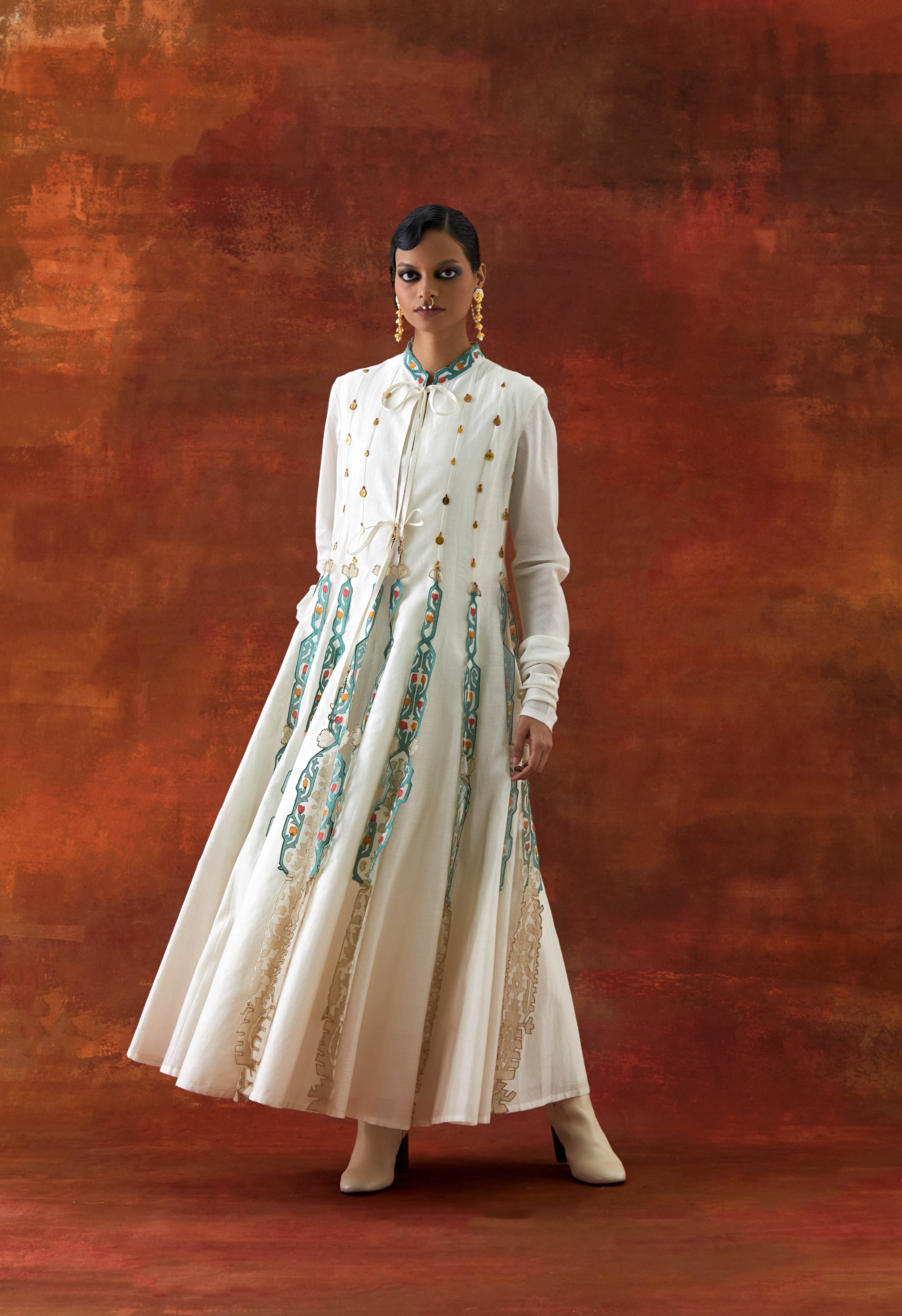EMBROIDERED KALIDAR WITH SLEEVLESS INNER - image 4