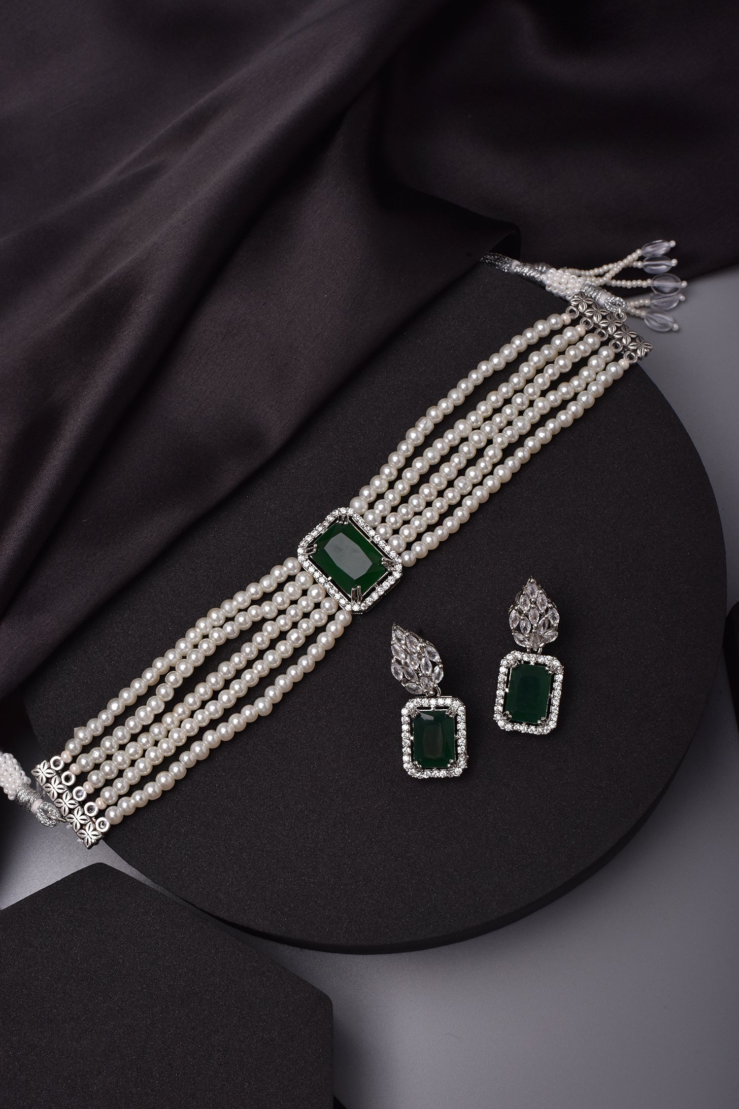 Green Silver Tone Emerald Choker Set