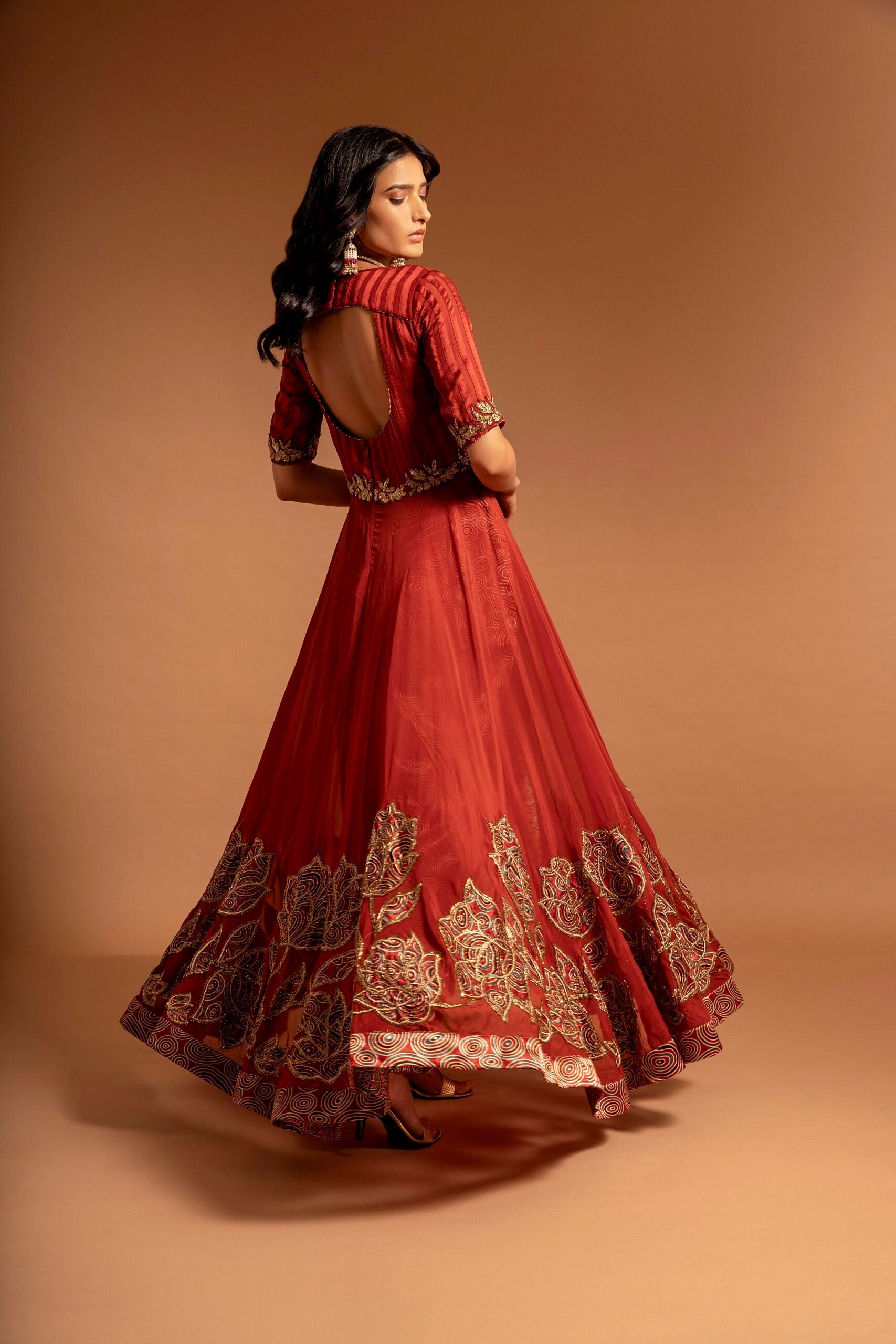 ANTLIA ORGANZA ANARKALI GOWN WITH FRONT SLIT