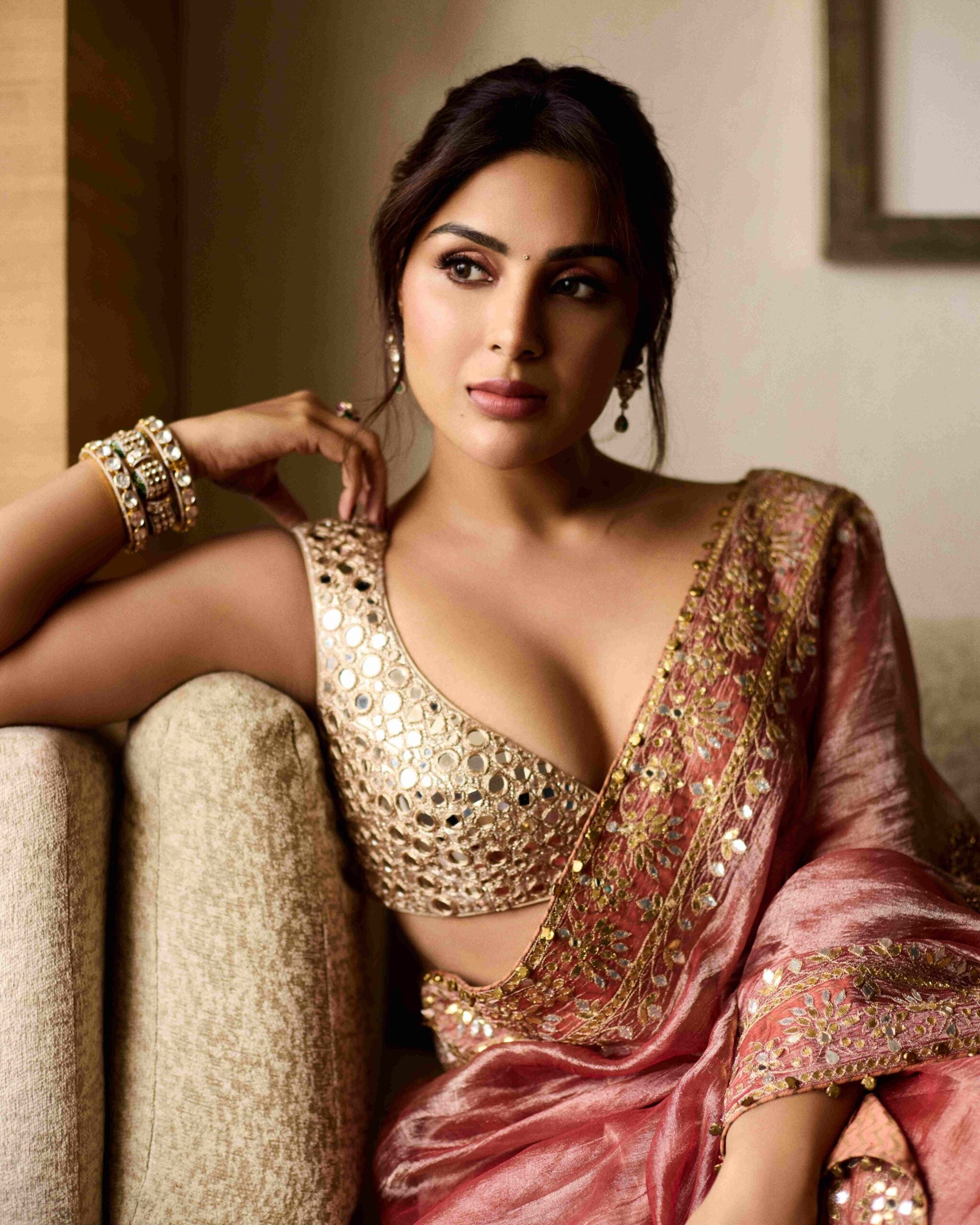 Samyukta in Mayur Shilp Saree