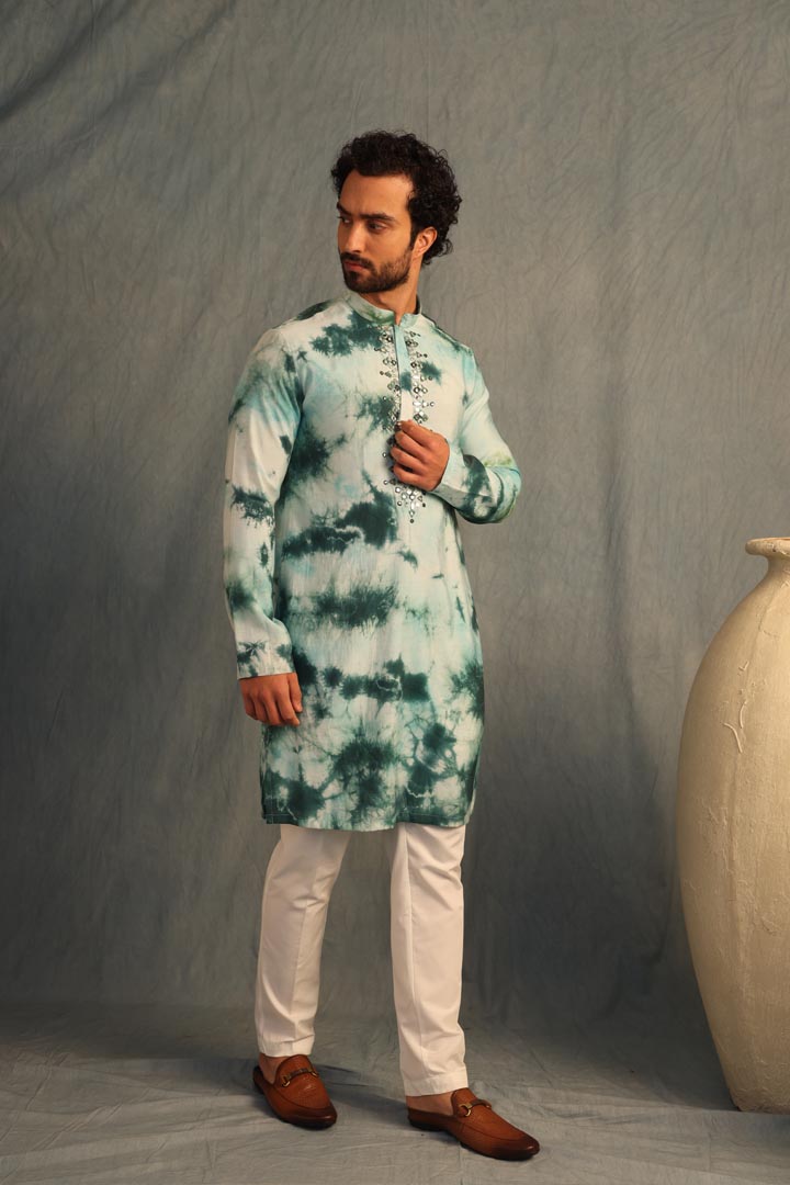 Image of Limelight dyed green Kurta Set