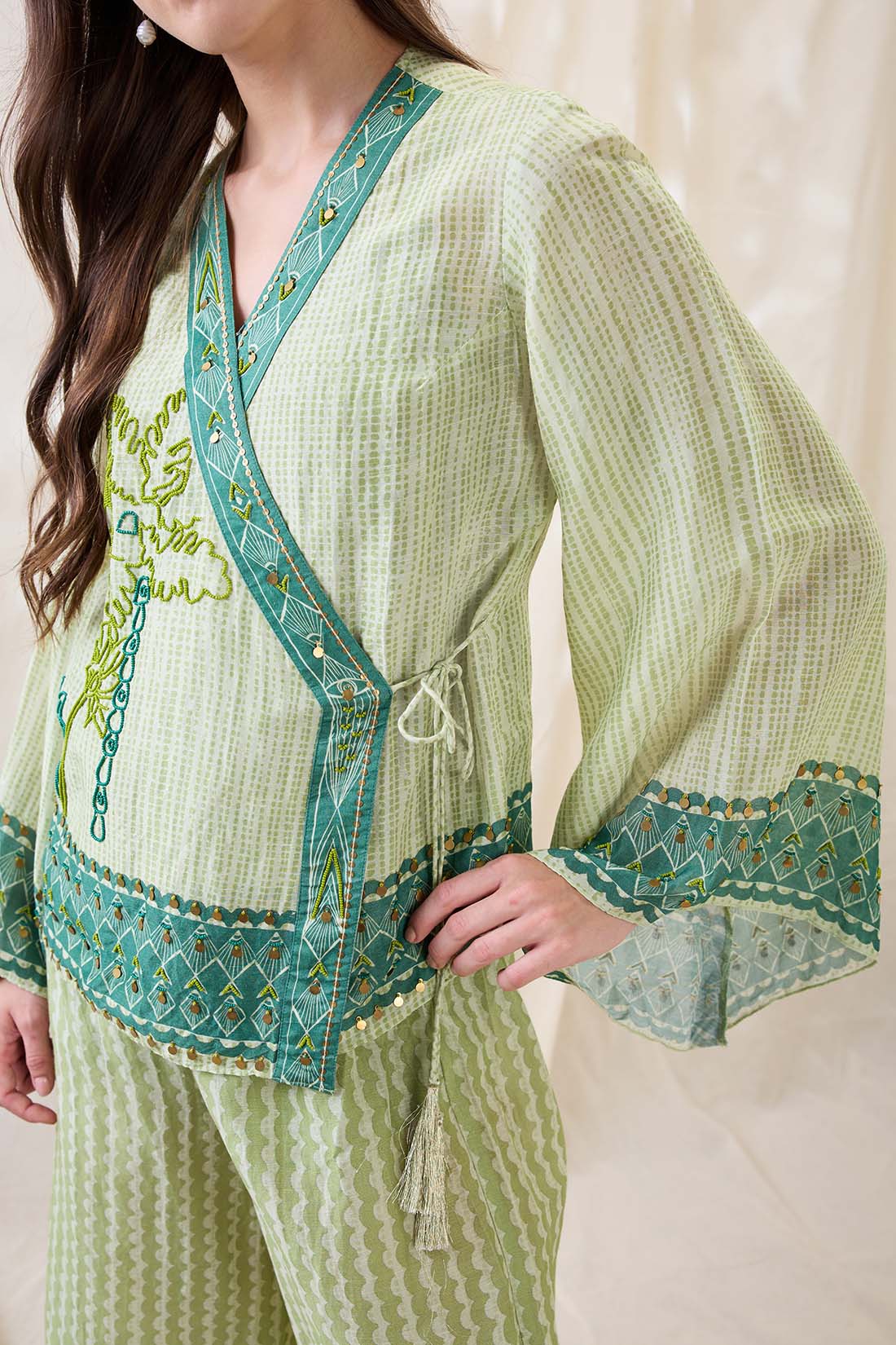Noorani embellished angarkha set SP4651