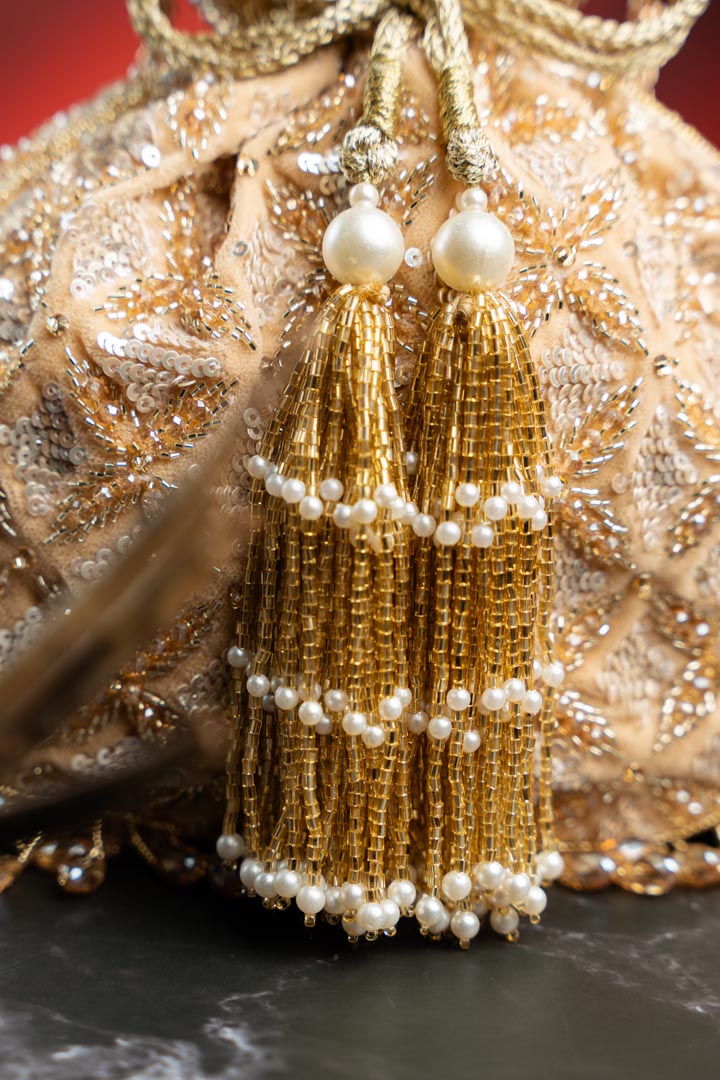 Leafy Lattice Champagne