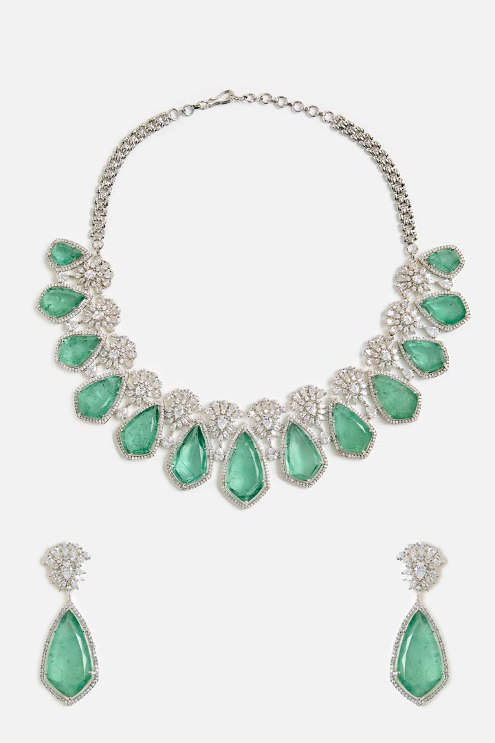 Emerald Elegance Necklace Set