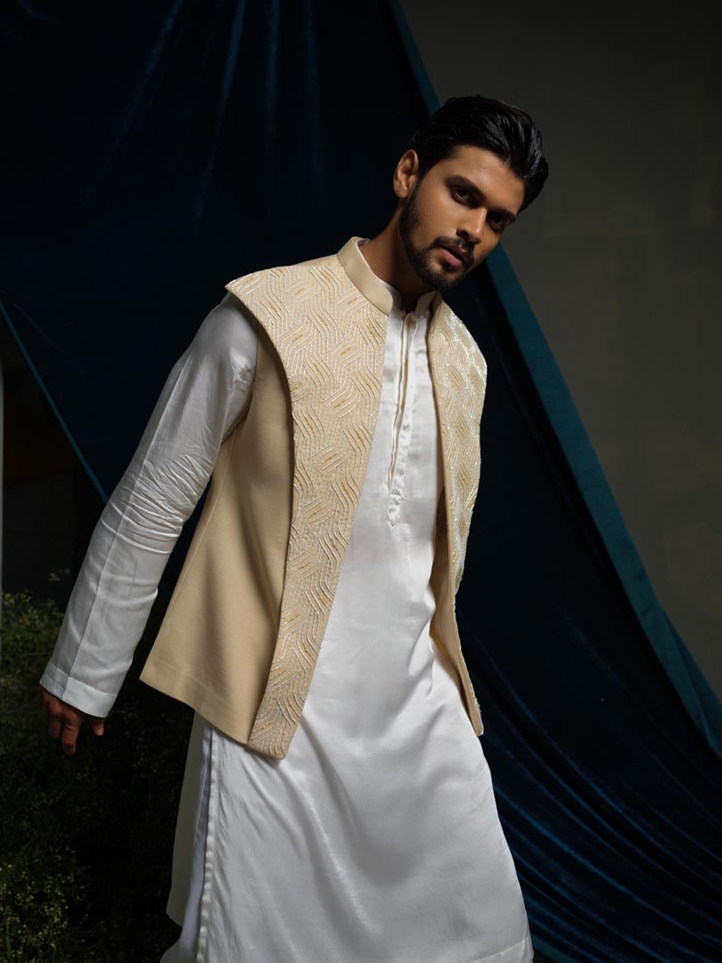 Broad Lapel Bundi Only