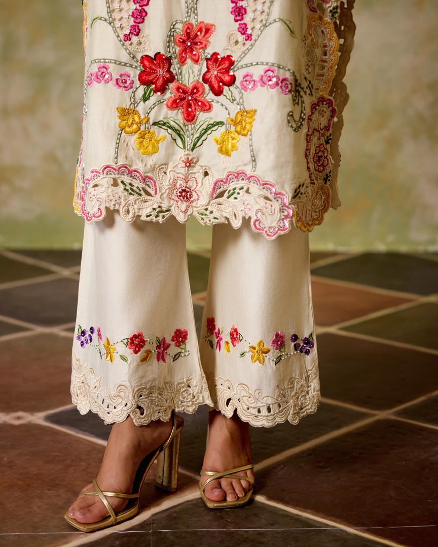 IVORY EMBROIDERED PANTS