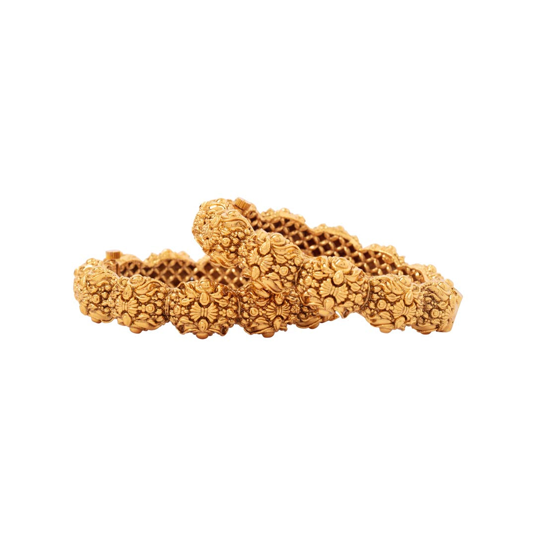 Vivinia By Vidhi Mehra Isvaraah Gold Plated Womens Pair of Bangles VB331