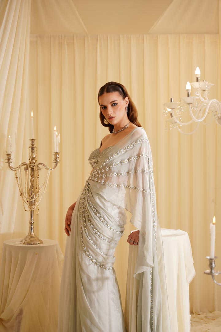 Arche off-white drape saree set