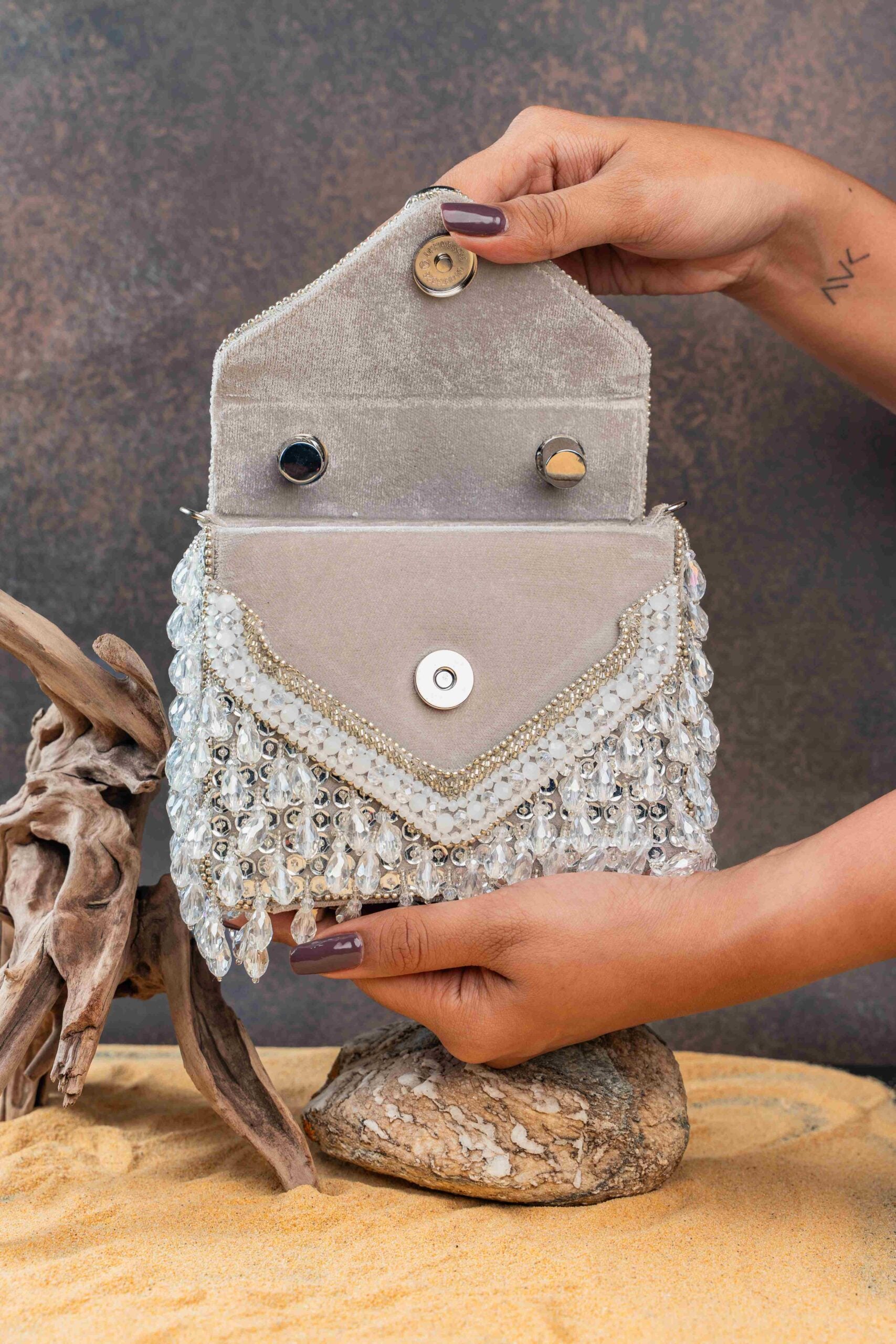 Chevron Crystal Kasse Silver