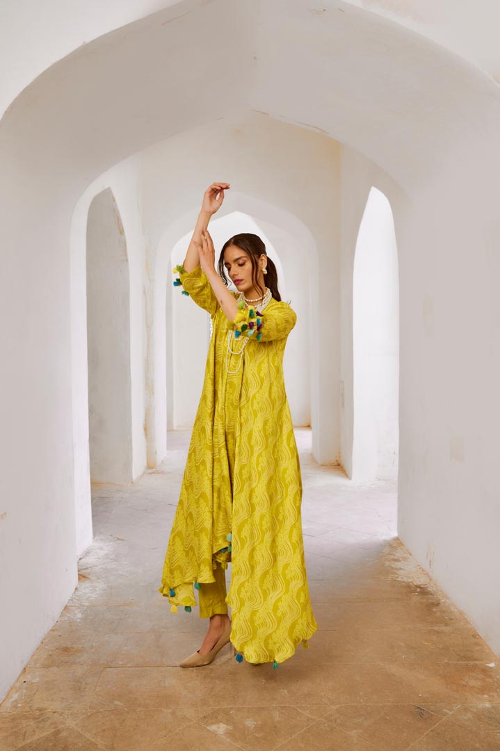 Image of Gulbahar Lemon green tassel tunic pant set