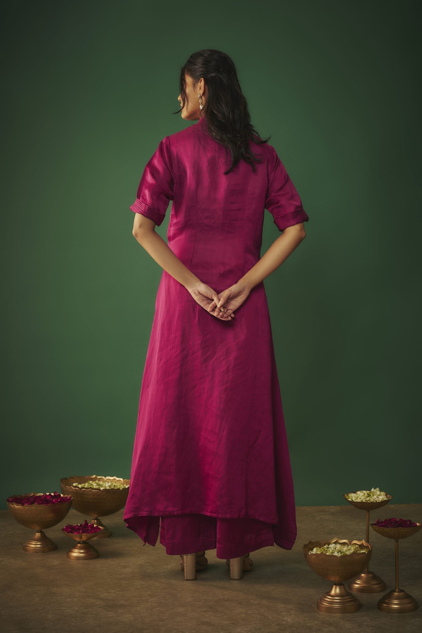 Image of MAGENTA PINK MIRROR EMBROIDERED KURTA AND PANTS SET