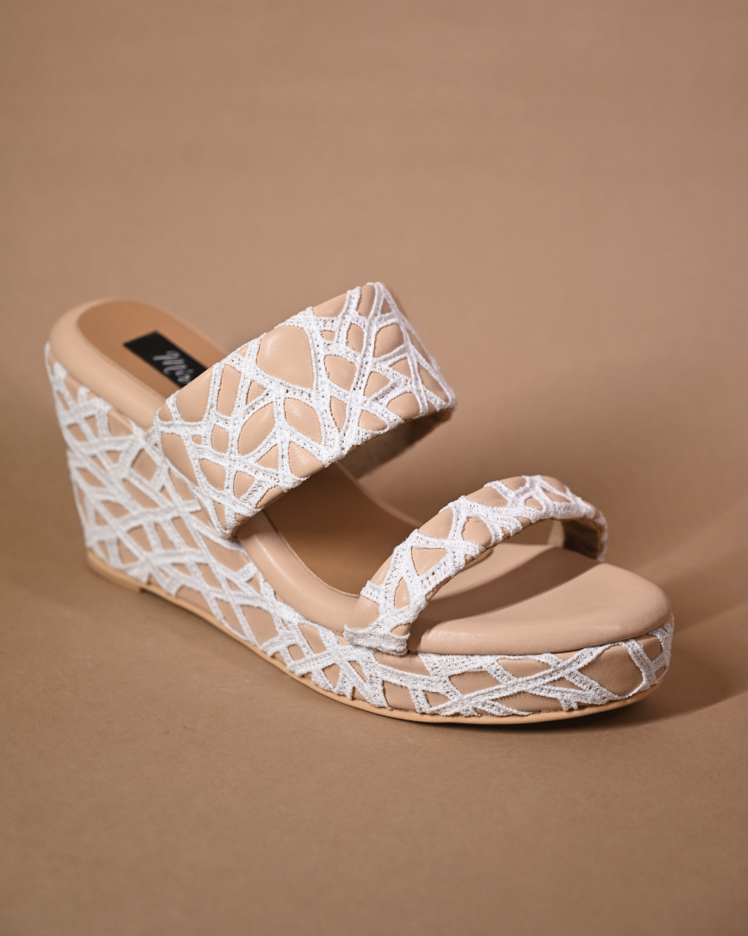 Cushioned Nude Webbed Wedges