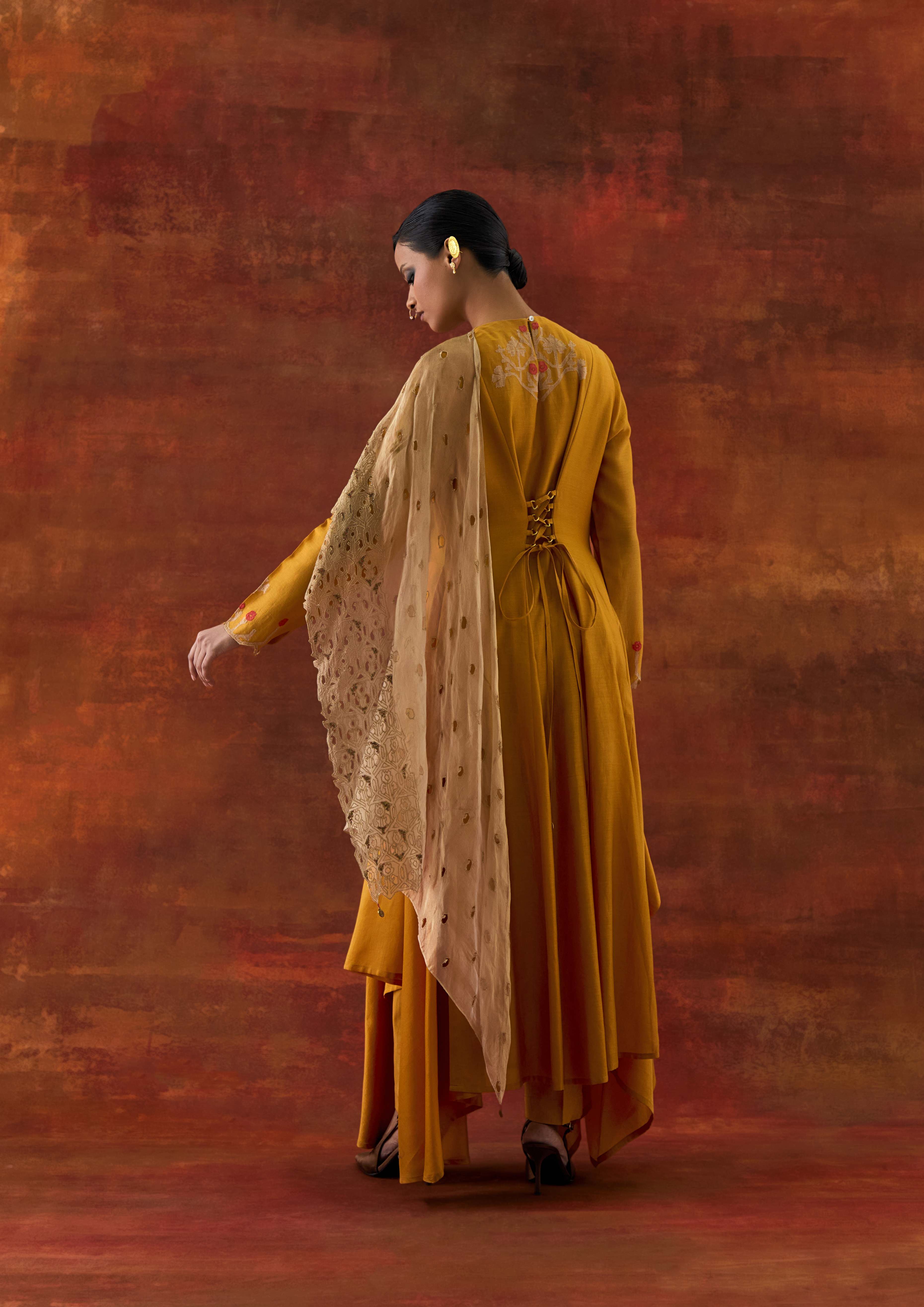 EMB GOLD TISSUE ATTACHED DRAPED KURTA WITH PANTS - image 5