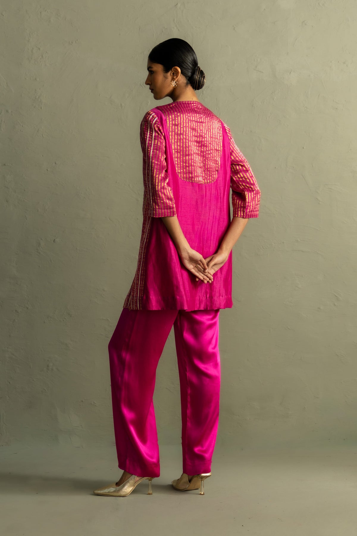 Ojas Tissue Stripe Short Kurta Set