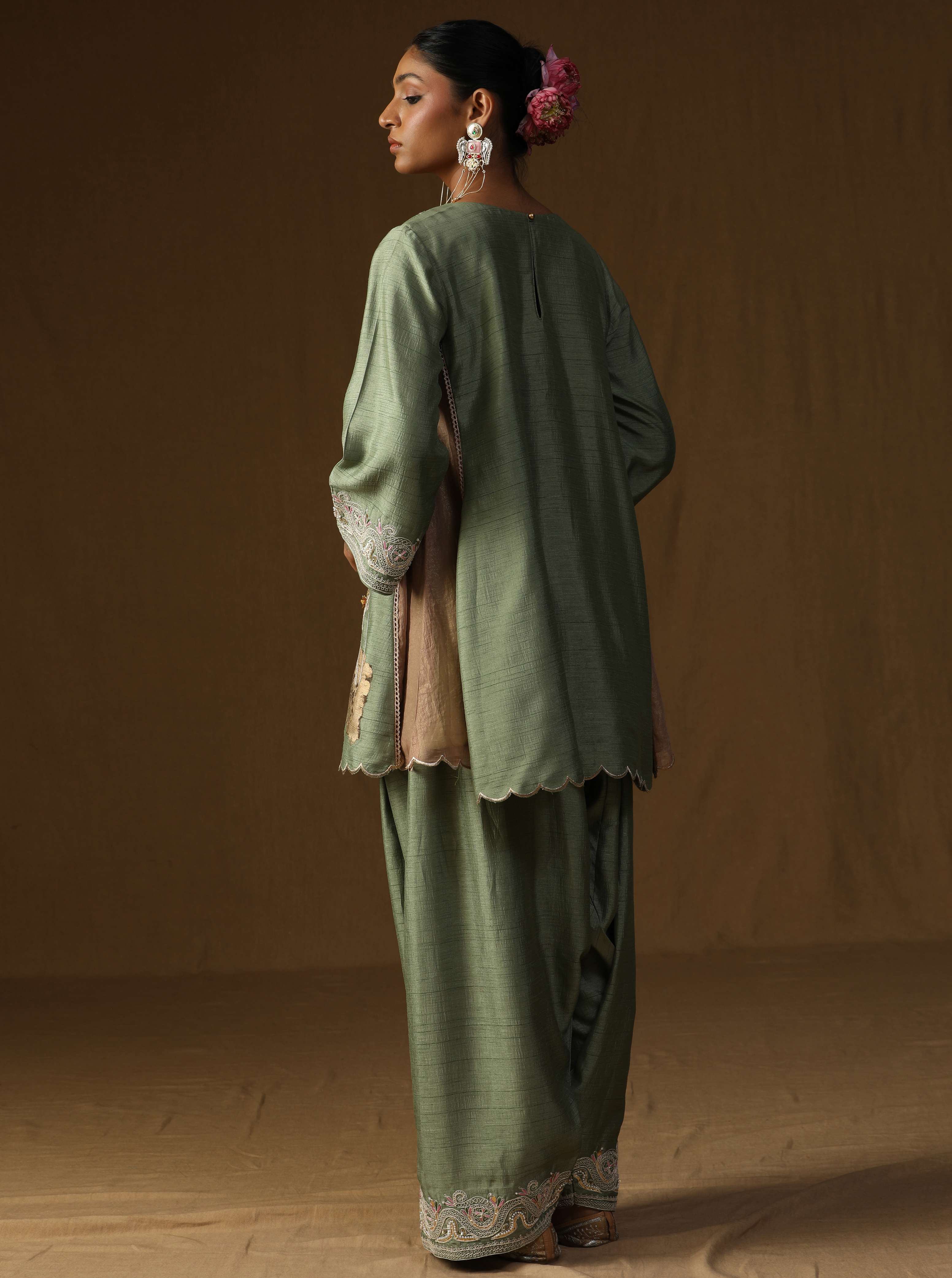 Vanya � Harit Embroidered Suit Set