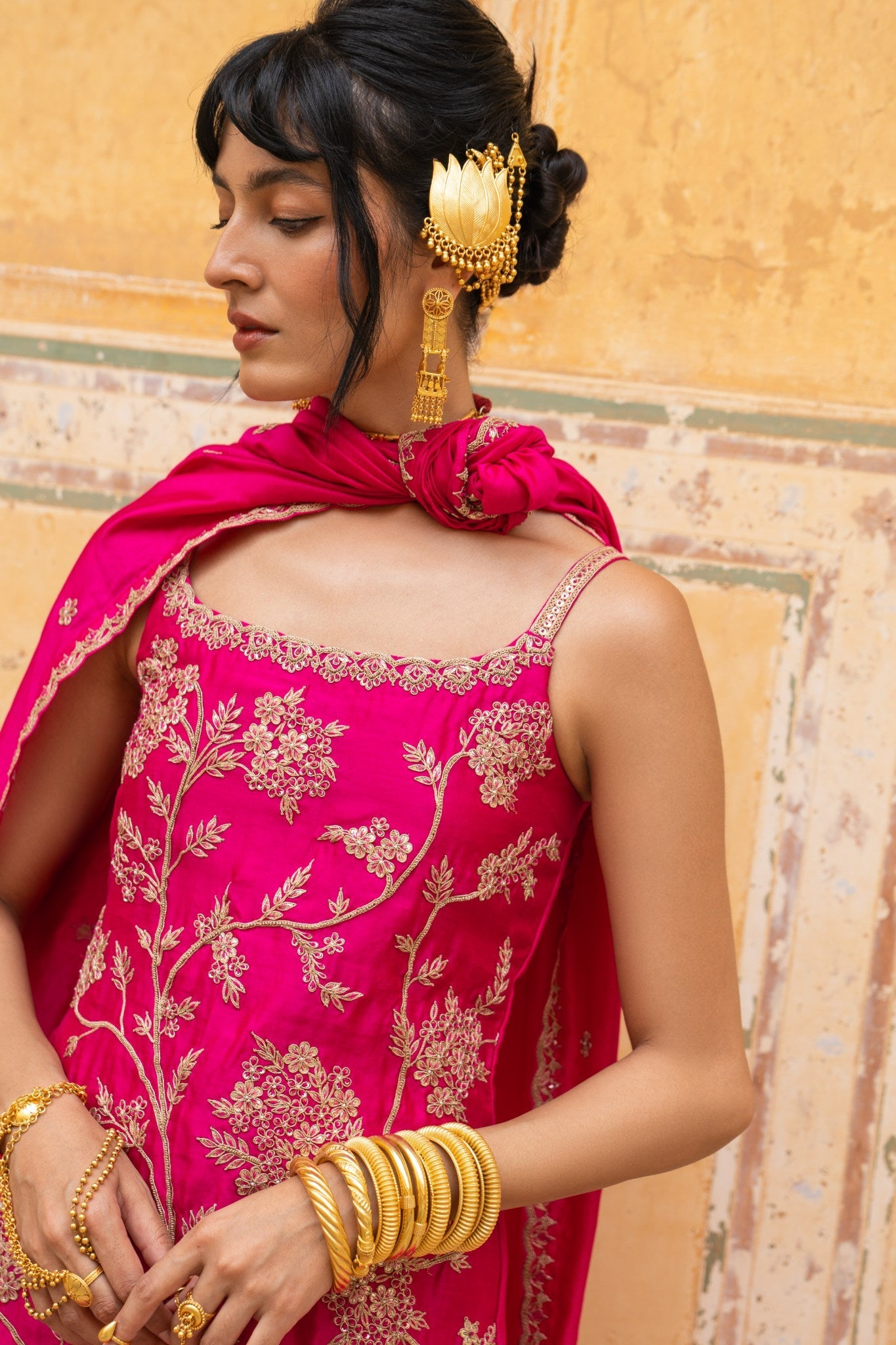 Strappy  bageecha sharara