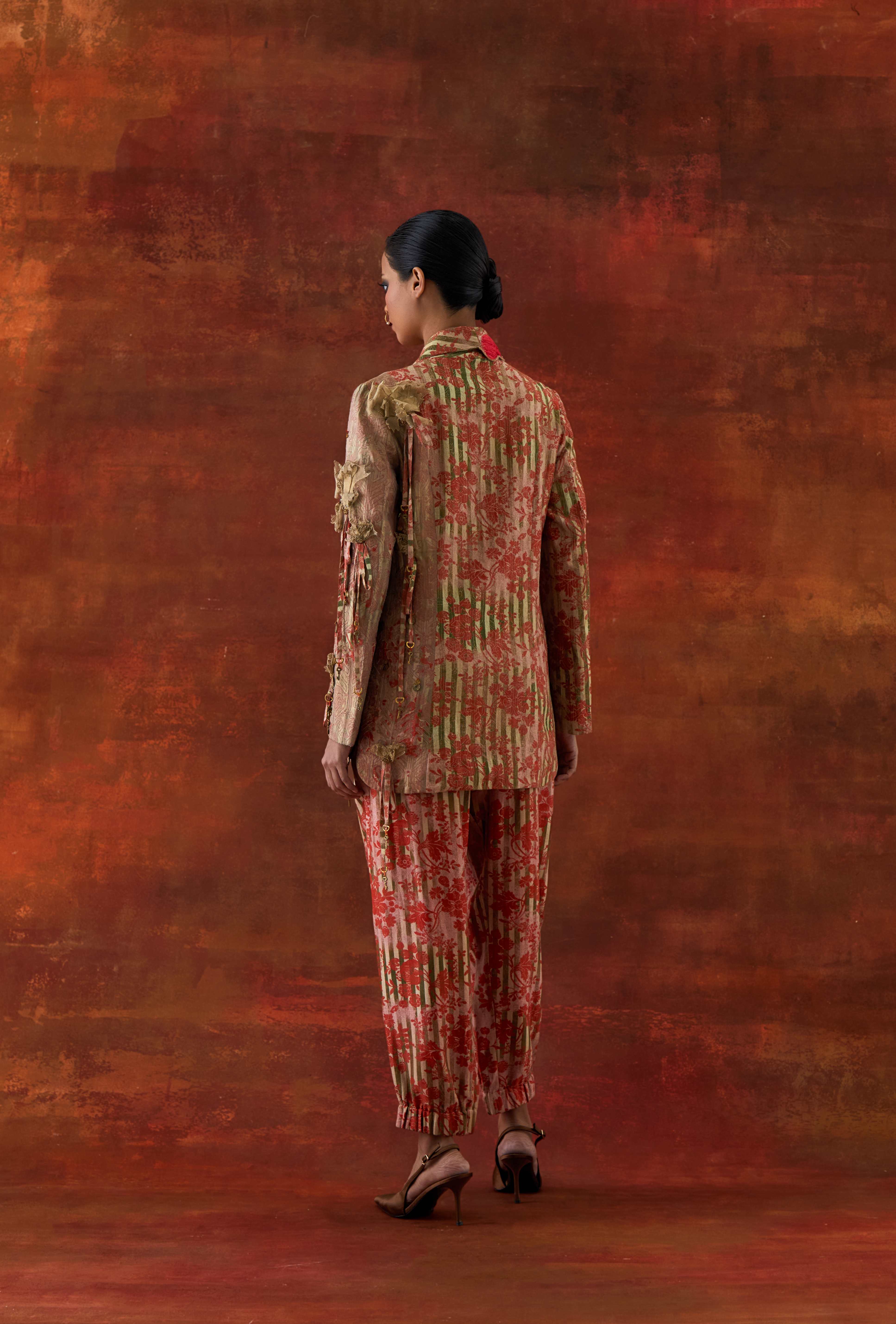 POMOGRANATE EMB DOUBLE LAPEL JACKET WITH PRINTED JOGGERS - image 5