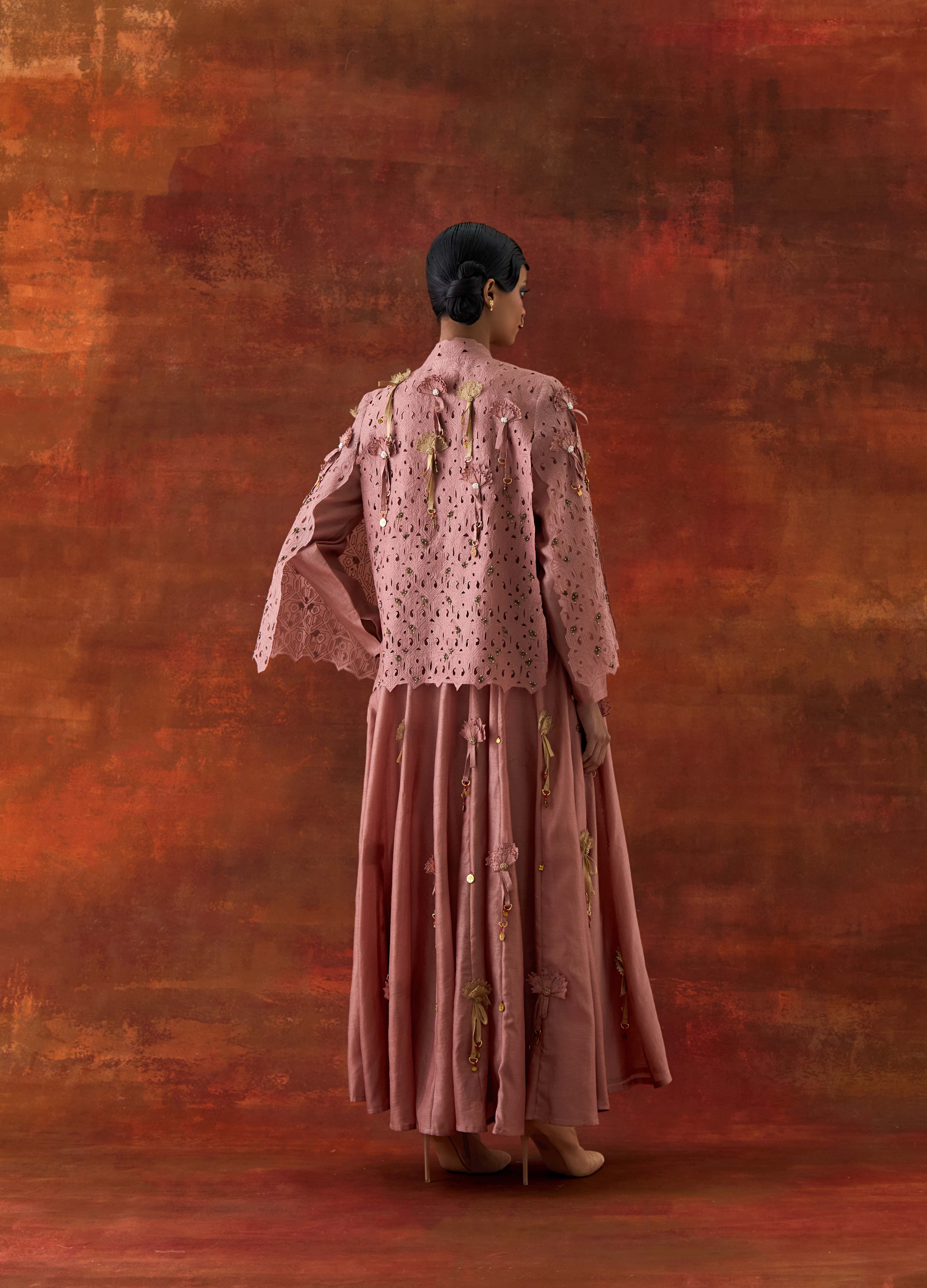 EMBROIDERED CUTWORK CAPE WITH 3D FLOWER KALIDAR - image 5