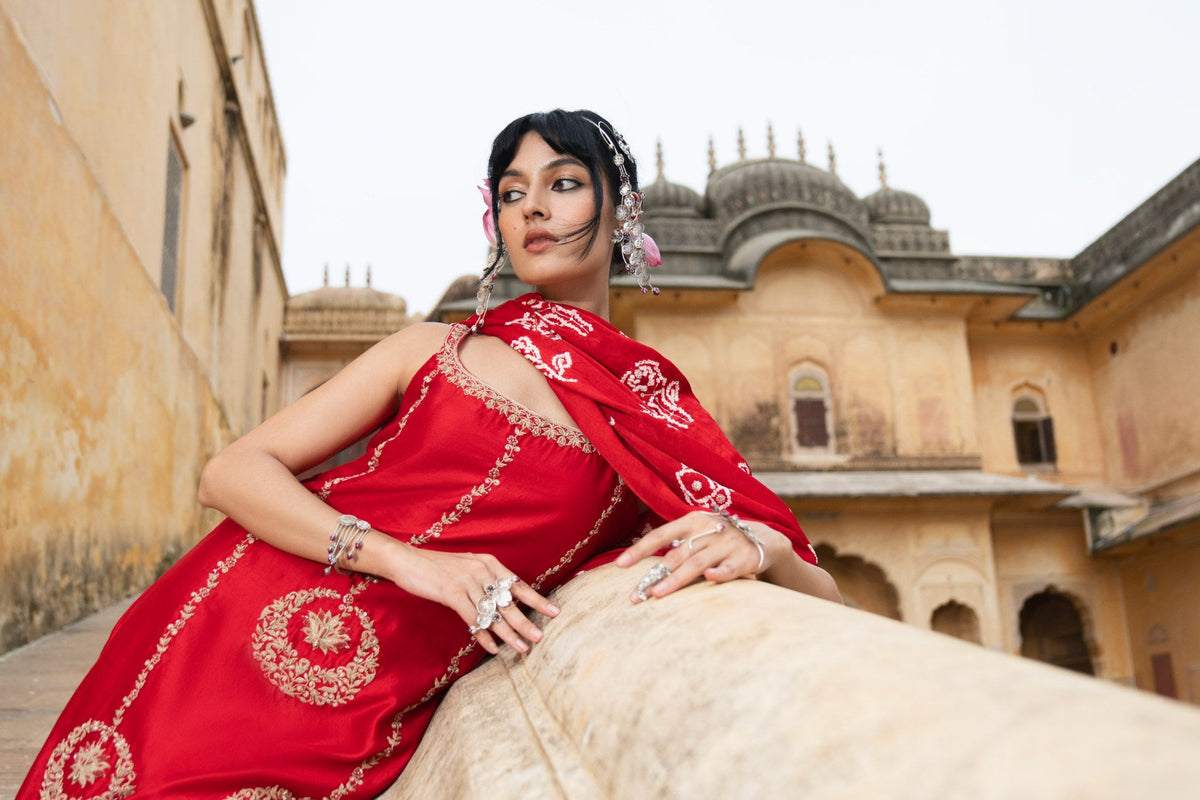 Strappy gulaab aur kamal suit