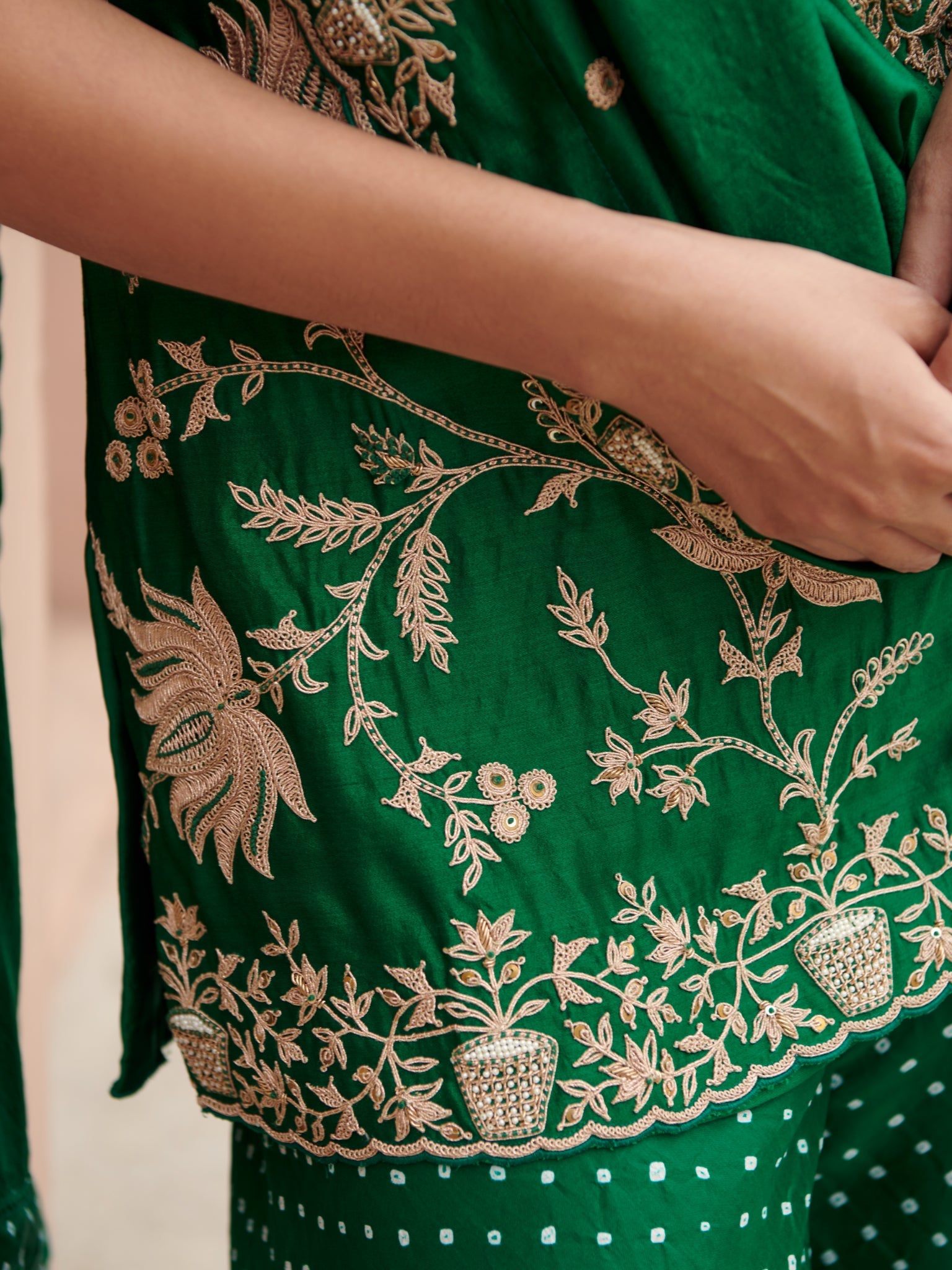 sleeveless lotus sharara