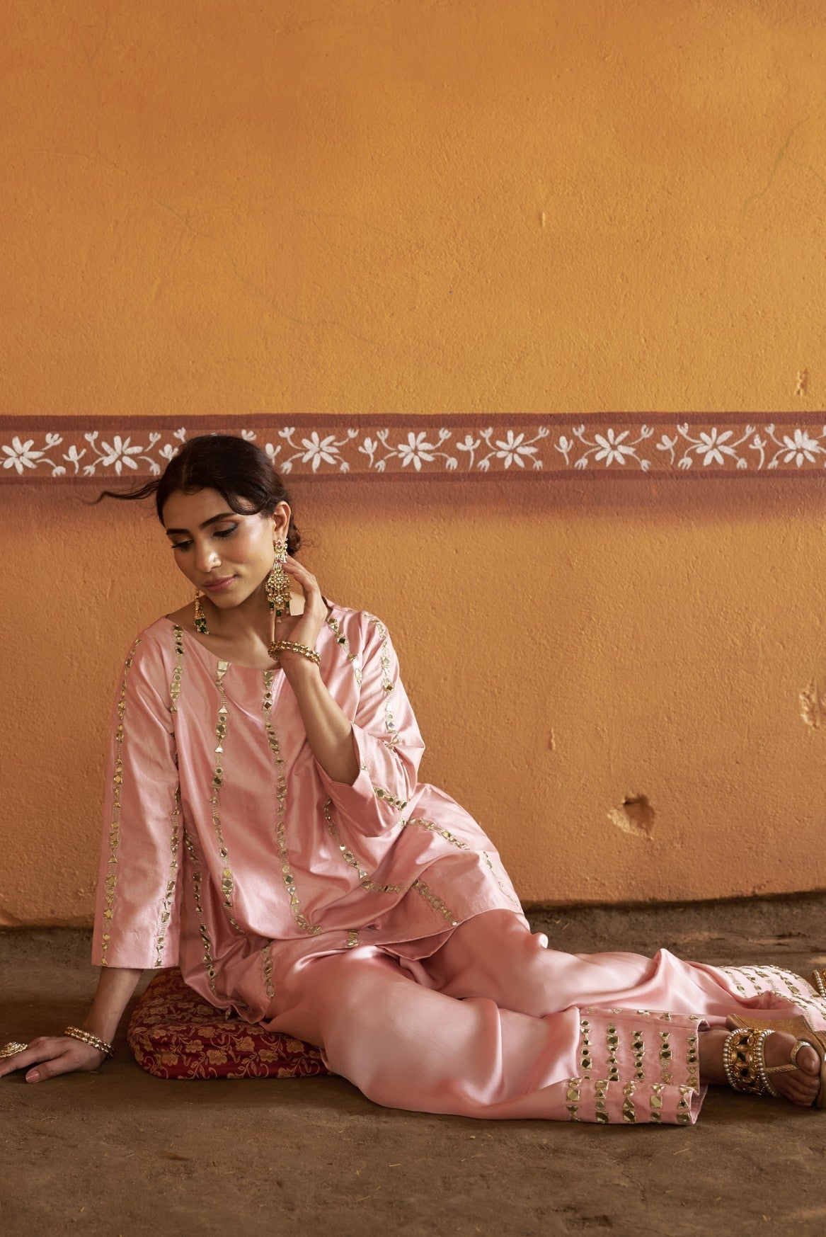 Pink short Logo kurta with broad pants