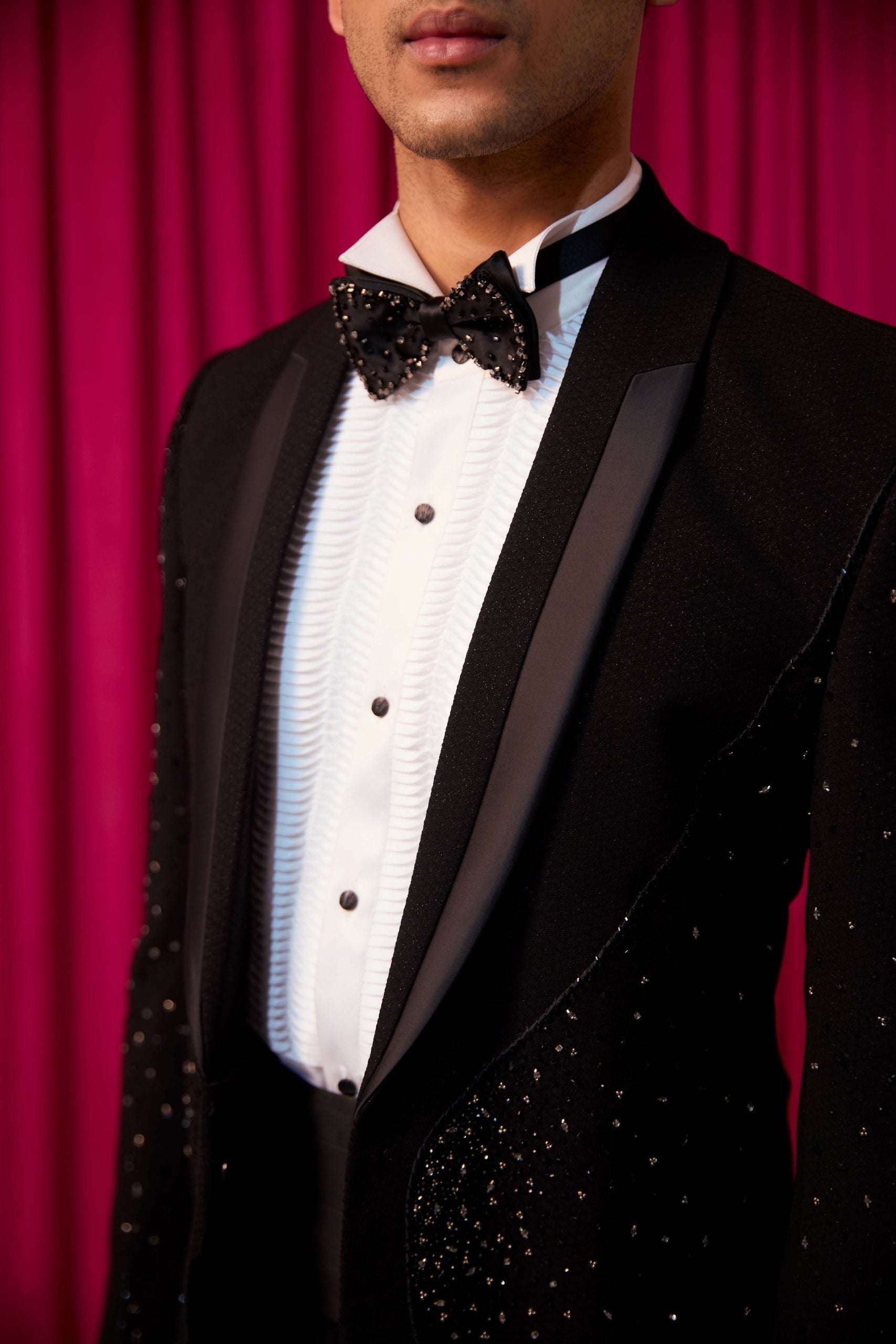 Noir tuxedo se