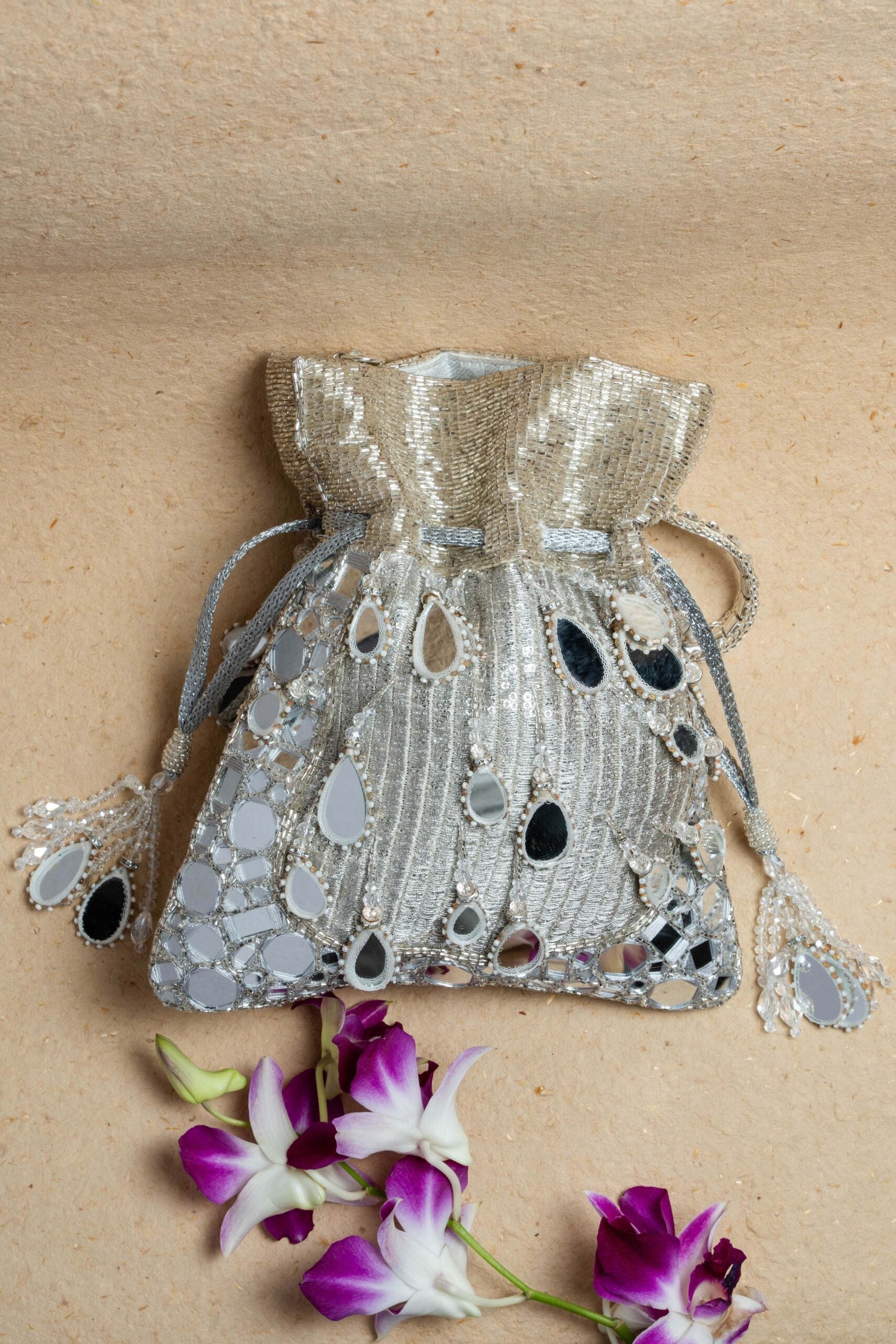 Aaina Aynali silver