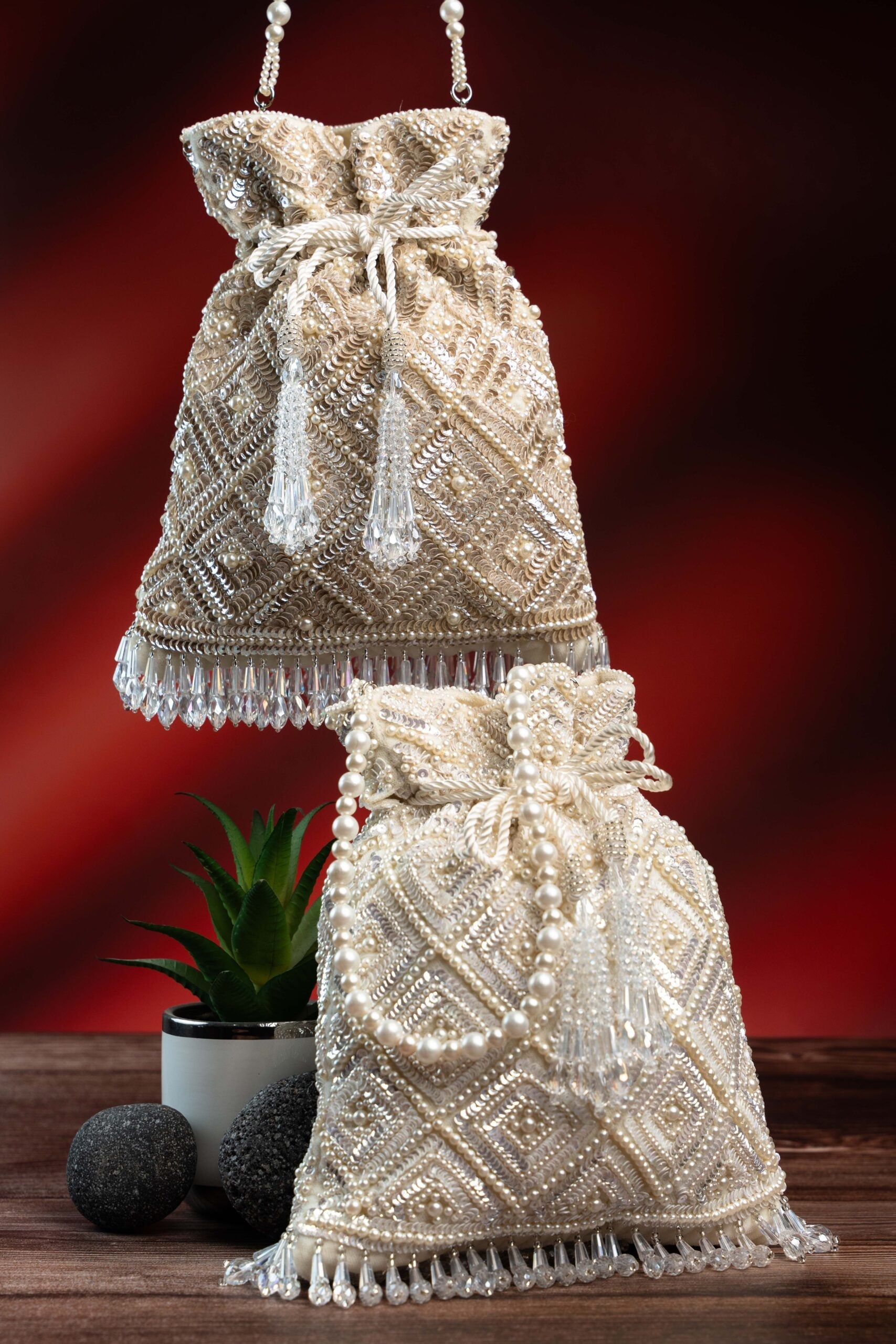 Pearl Criss Cross White