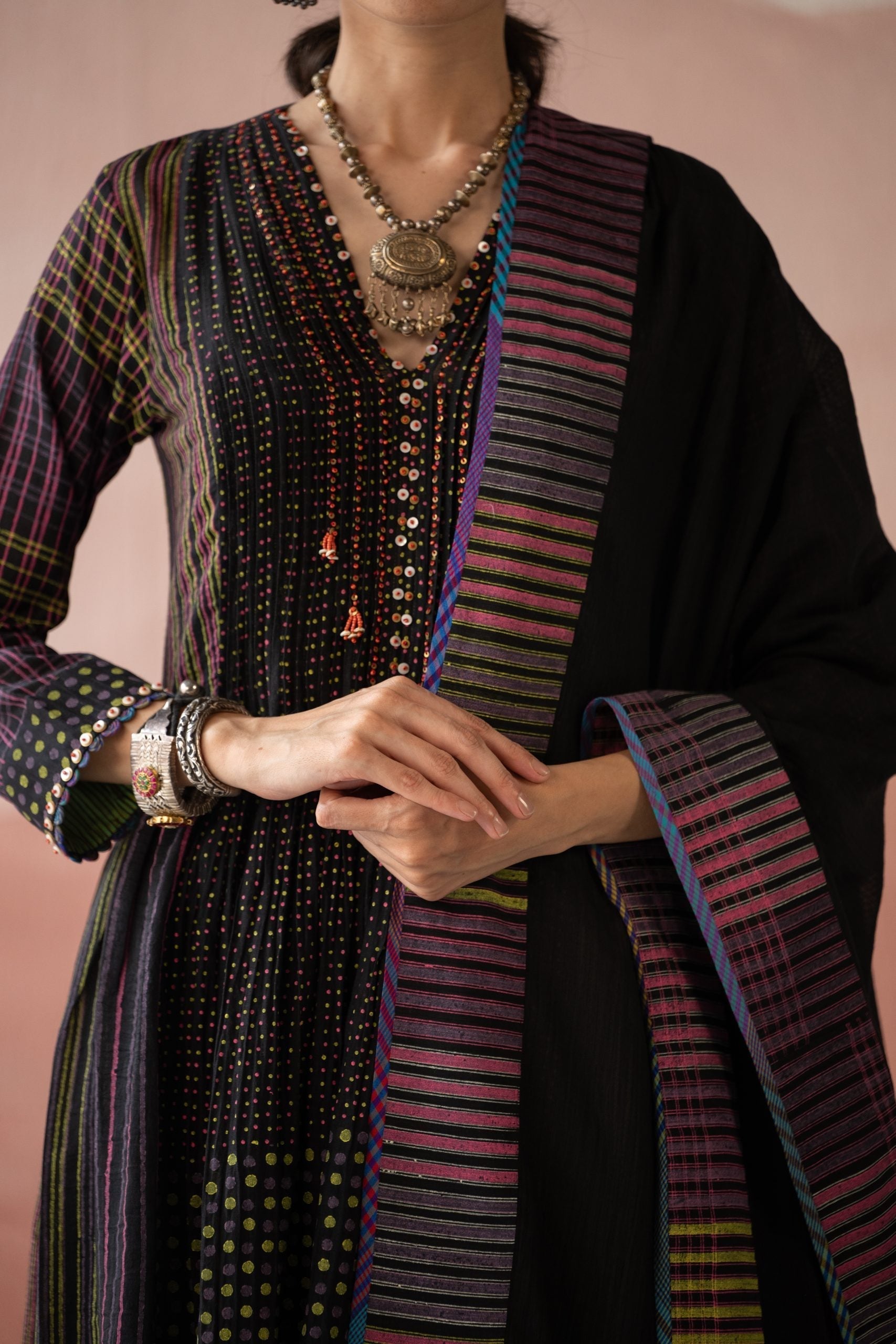 Image of NAILAH KURTA