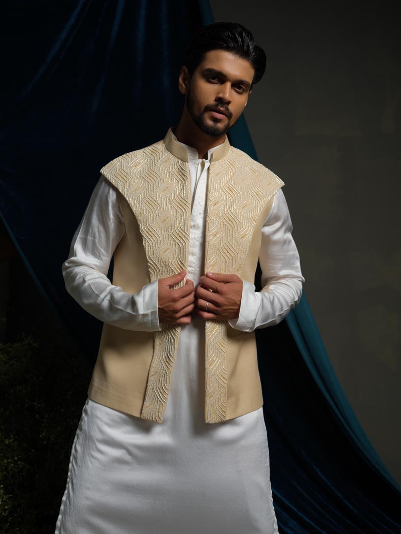 Broad Lapel Bundi Only