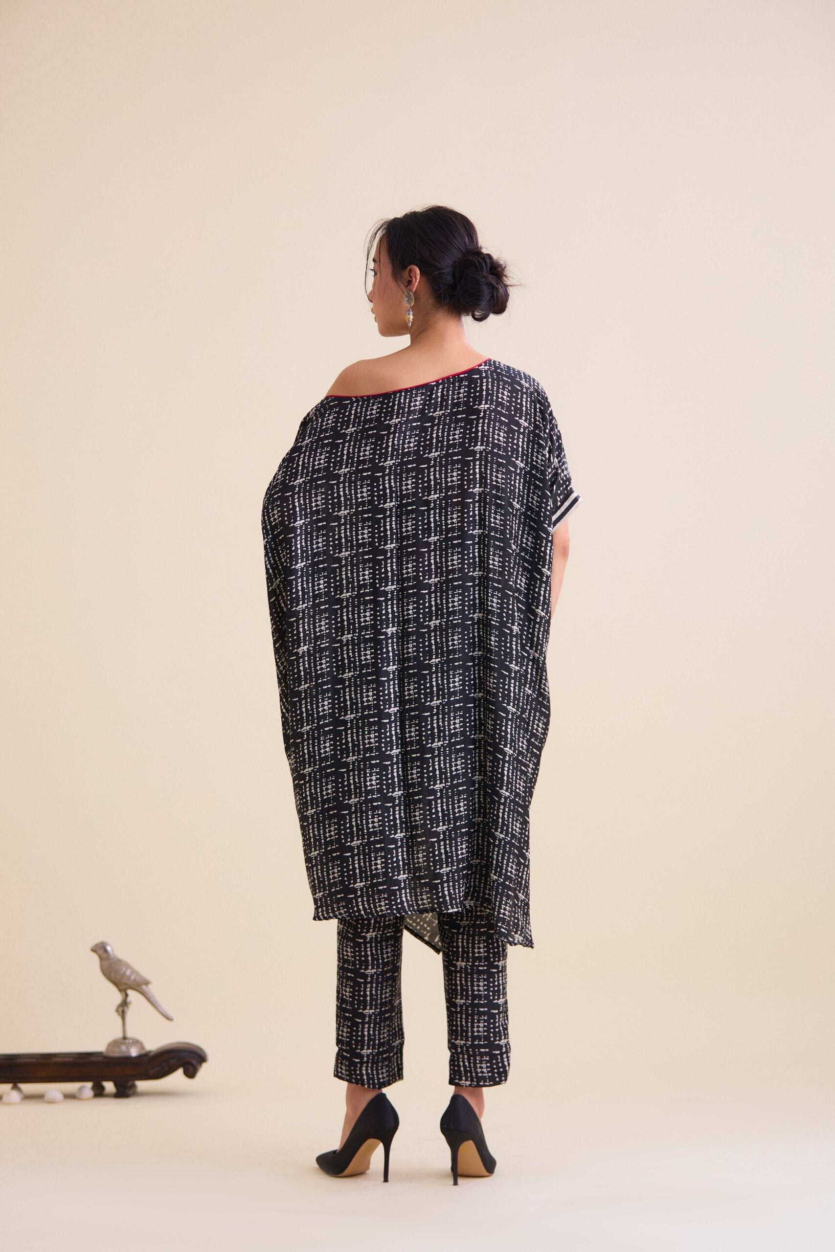 Kasturi SetW5BLWHPRKS-01