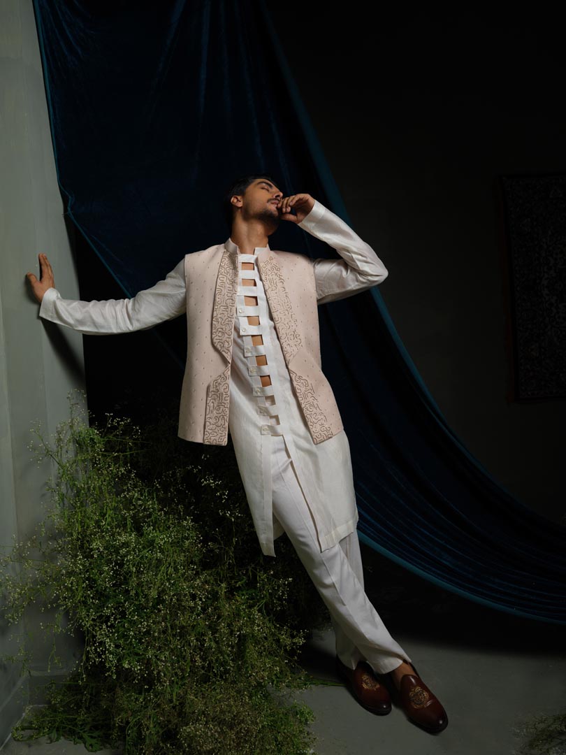 Arch Lapel Rose Bundi Set