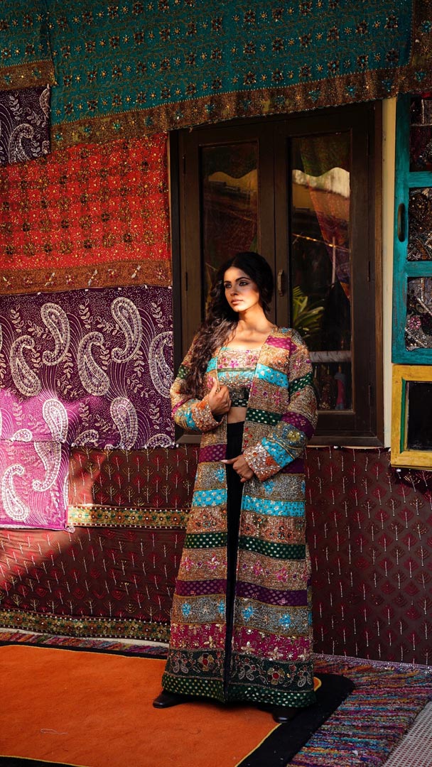 Shahi Andaaz Handcrafted Overcoat & Bustier - Luxury Ethnic Ensemble