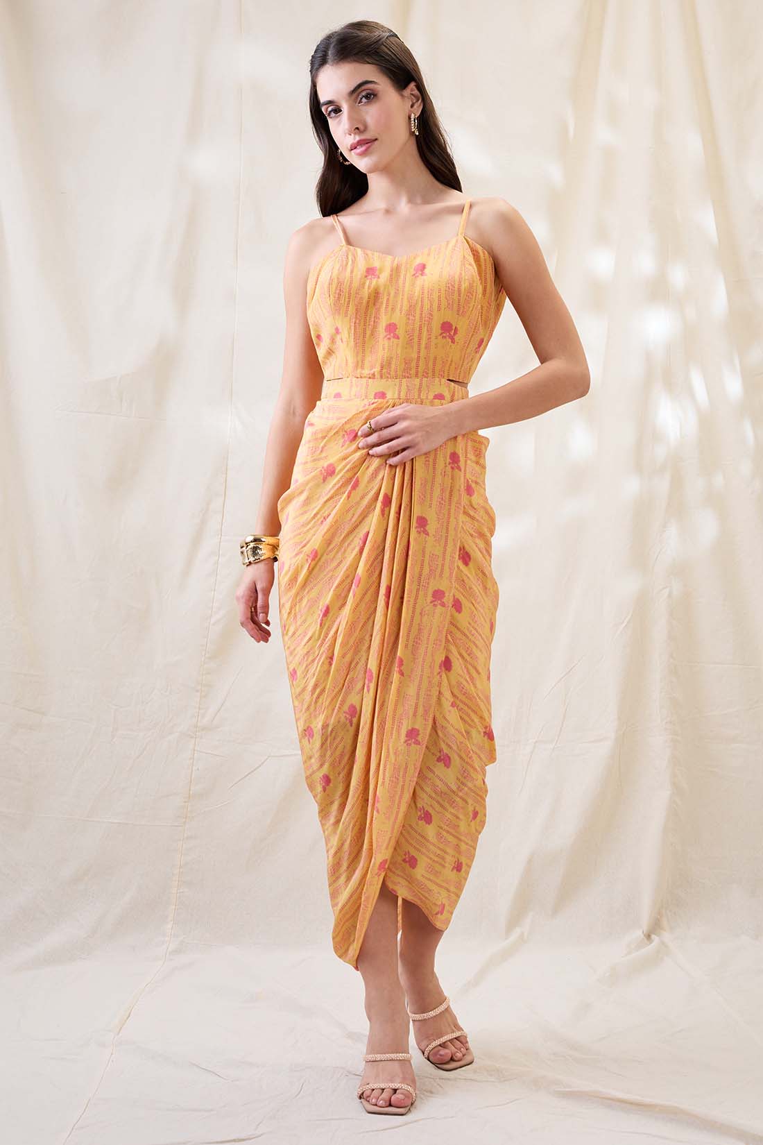 Ravya embellished drape dress set SP4618