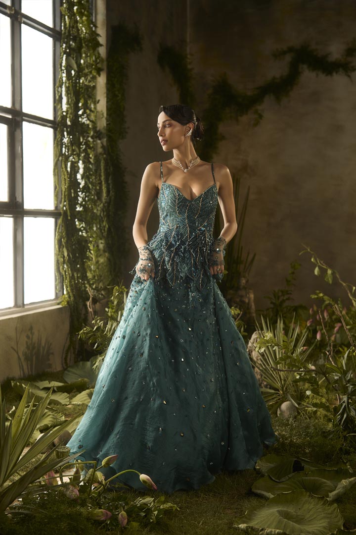 ENIGMA LEHENGA SET