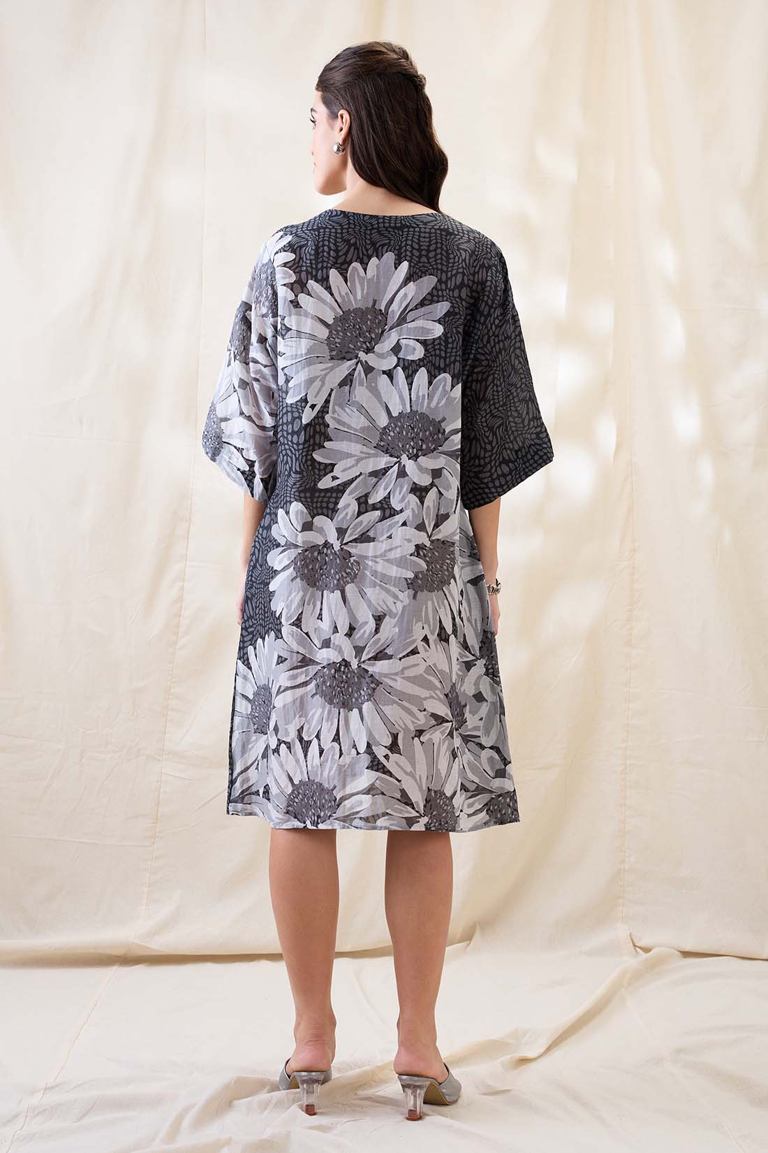 Ravya embellished boxy dress SP4638
