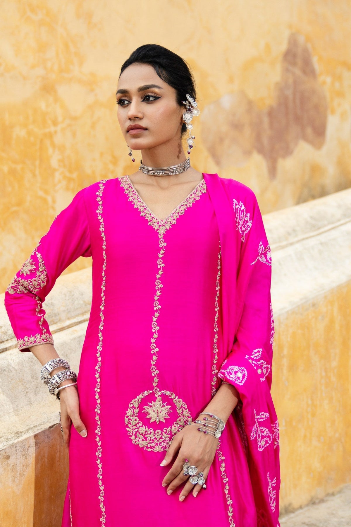 Gulaab aur kamal suit
