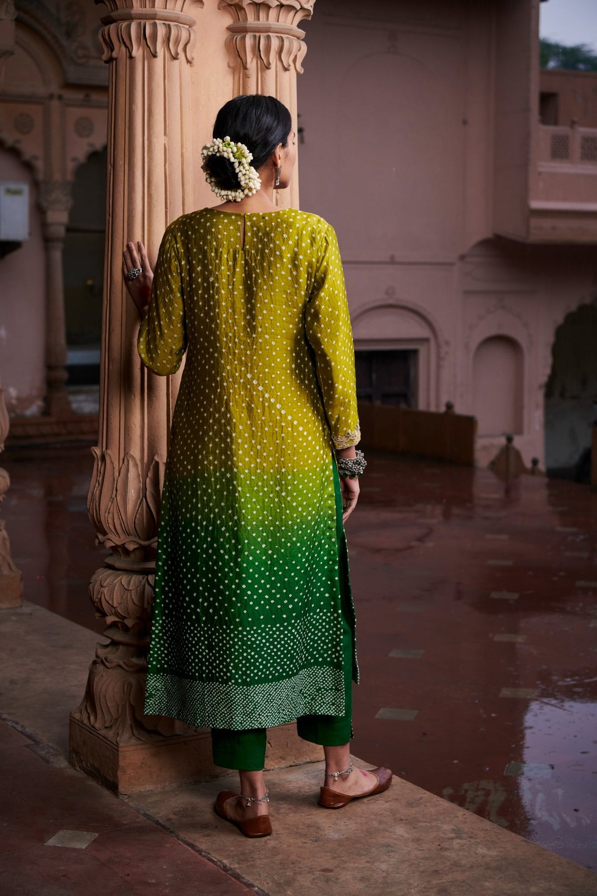 ommbre bandhni suit