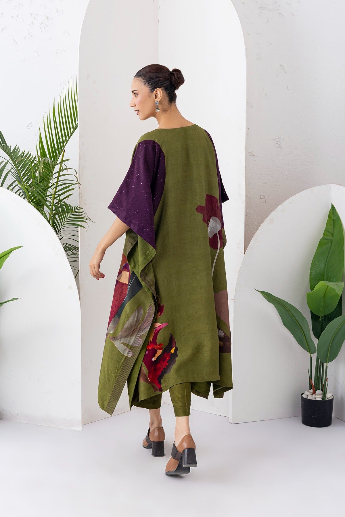 Leaf Green Viscose Dupion Printed Kaftan Set (2 PCS)