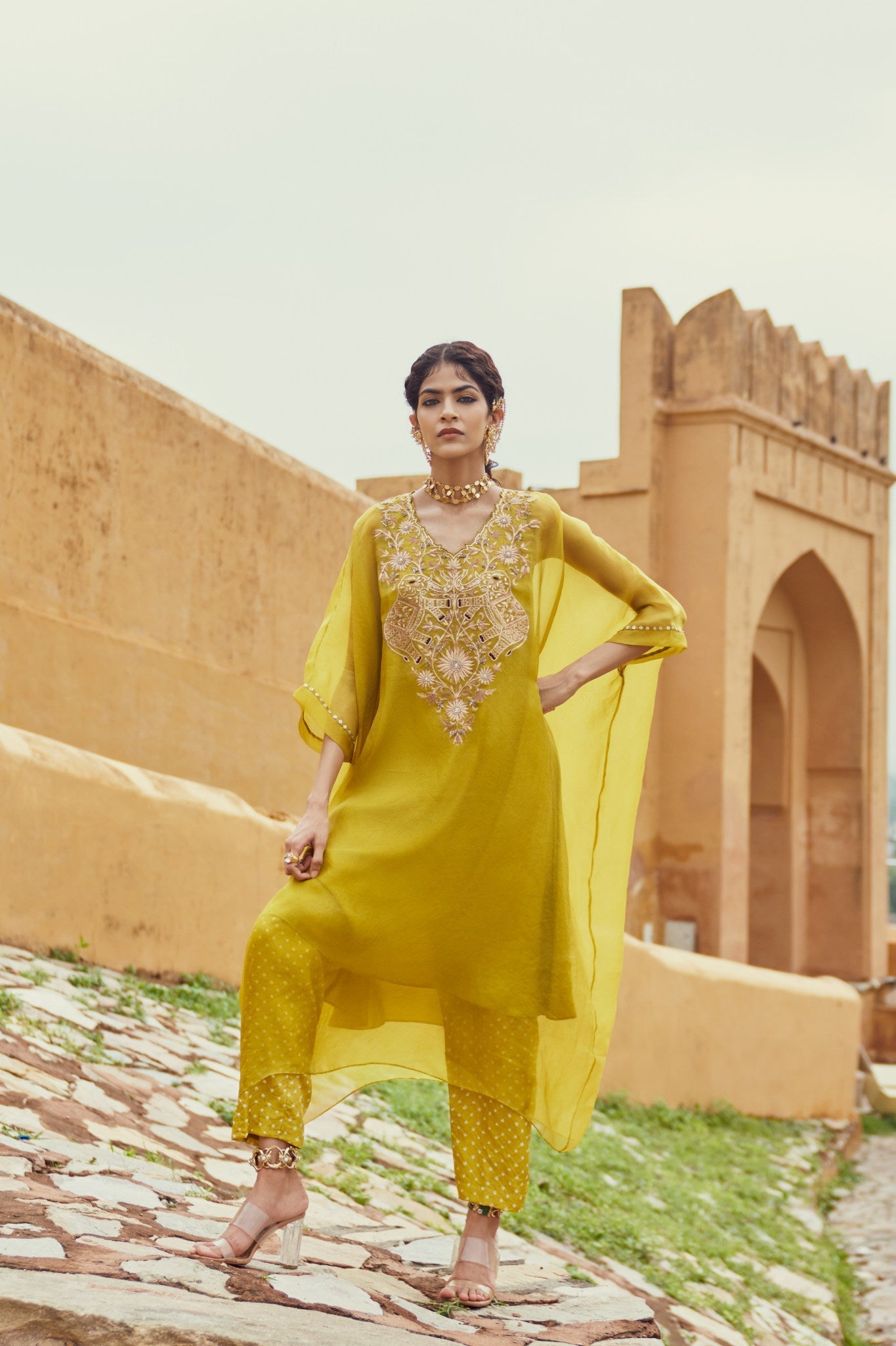 Hasti kaftan
