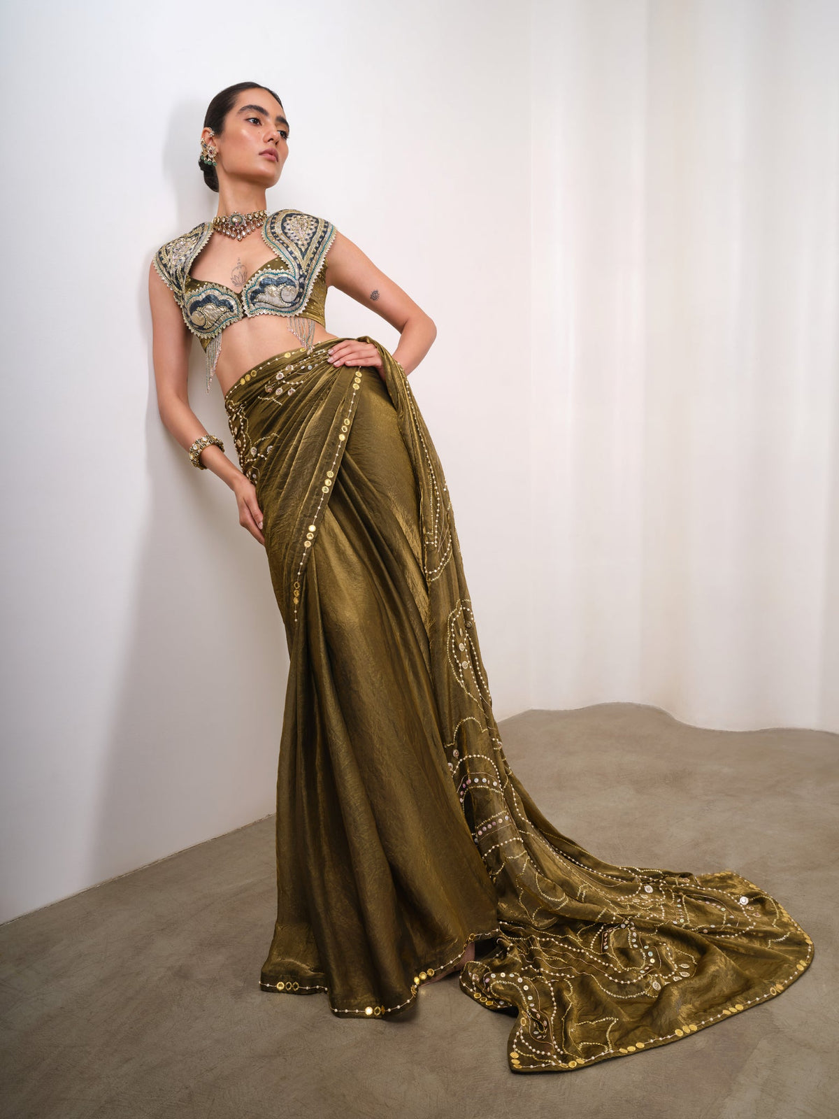GILDED DRAMA