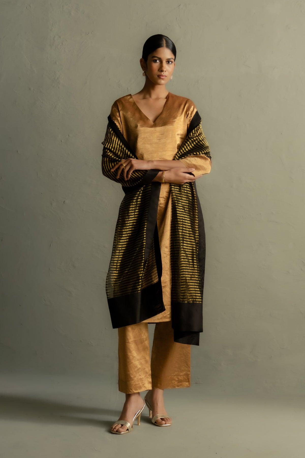 Ojas Gold Tissue Set