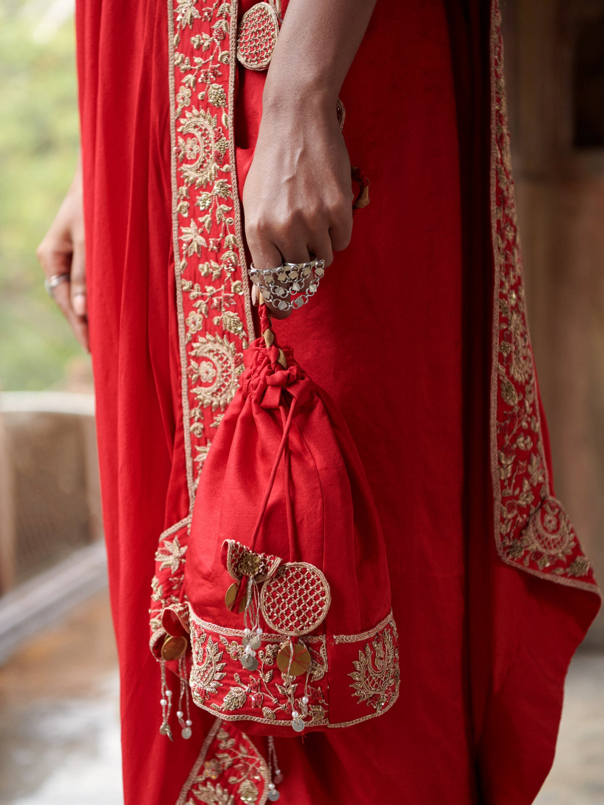5 pc Heavy Bandhani chandbali Cape Set With a inner drape and potli