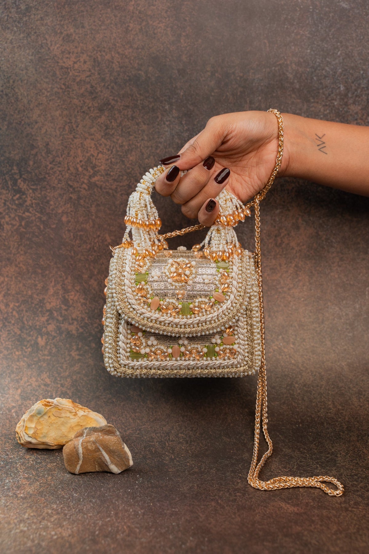 Empress Charm Gold
